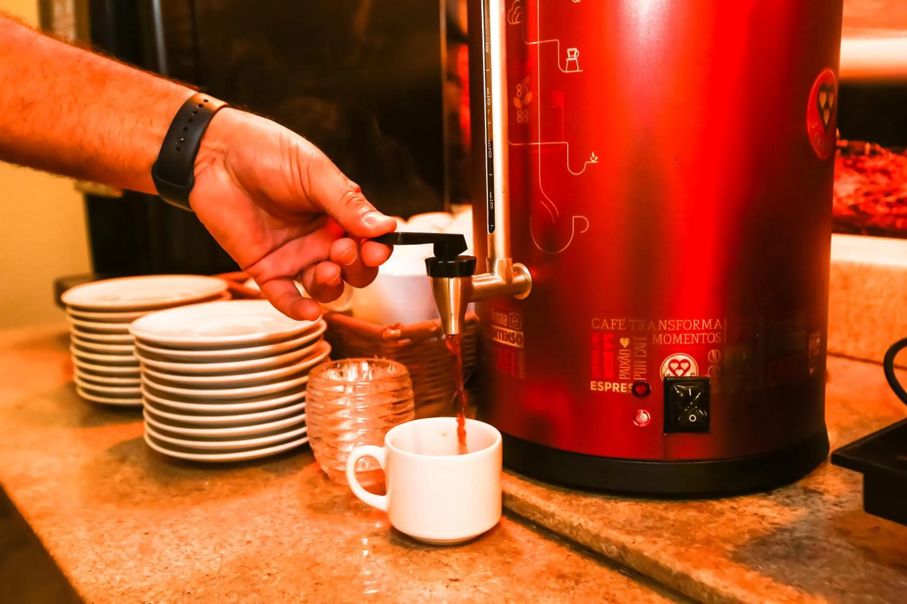 Coffee/tea facilities in ibis Copacabana Posto 2