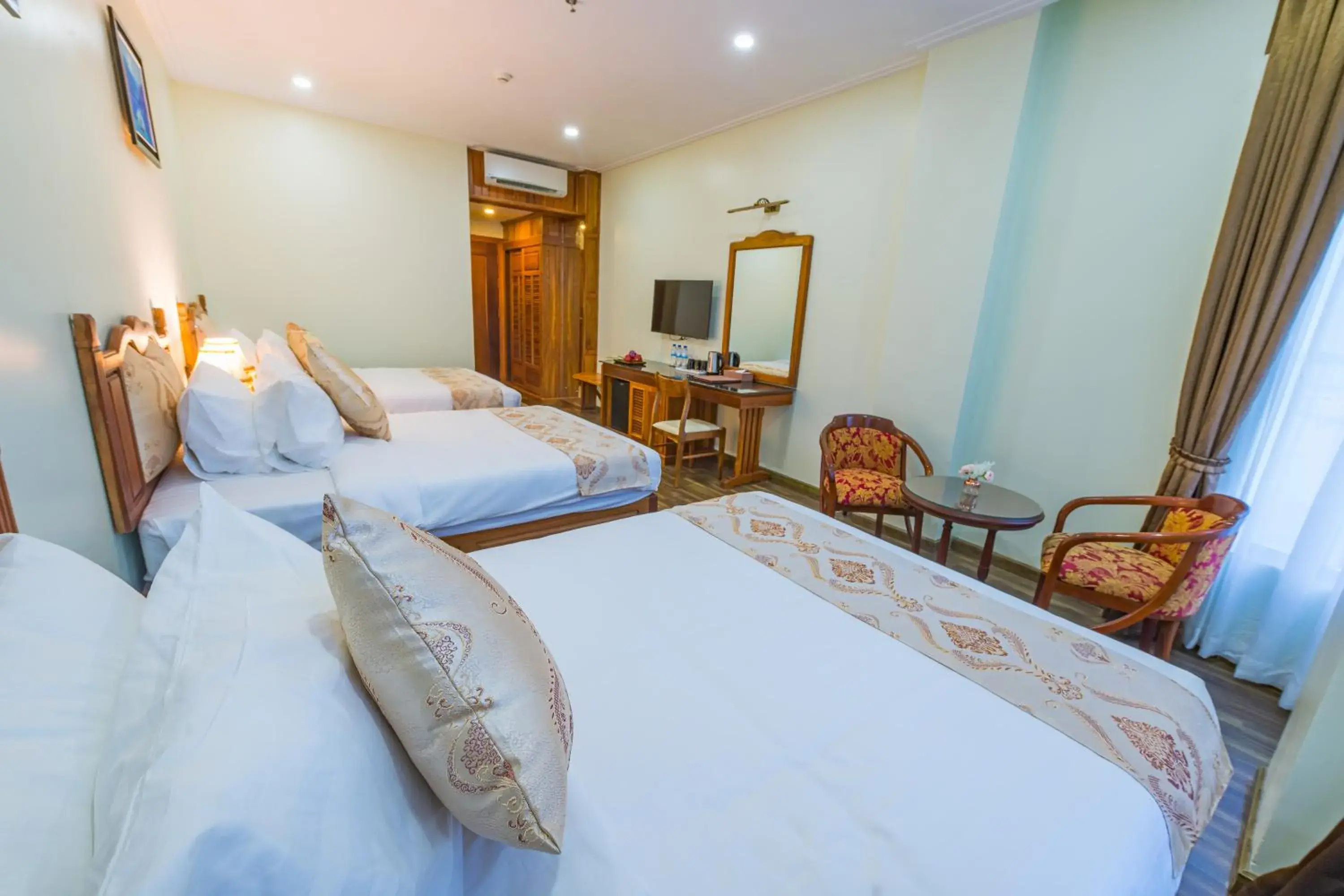 Photo of the whole room, Bed in Kampong Thom Royal Hotel