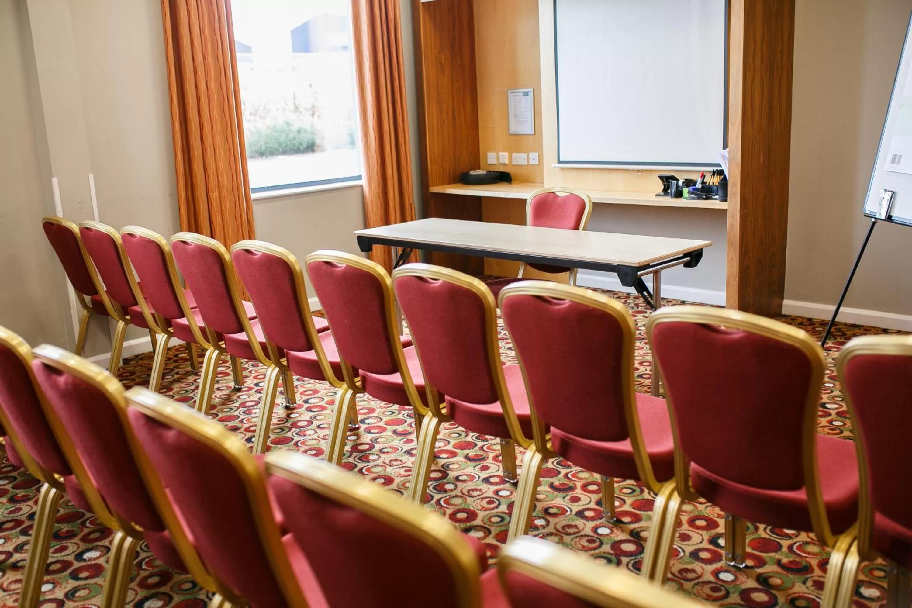 Meeting/conference room in Holiday Inn Express Antrim by IHG