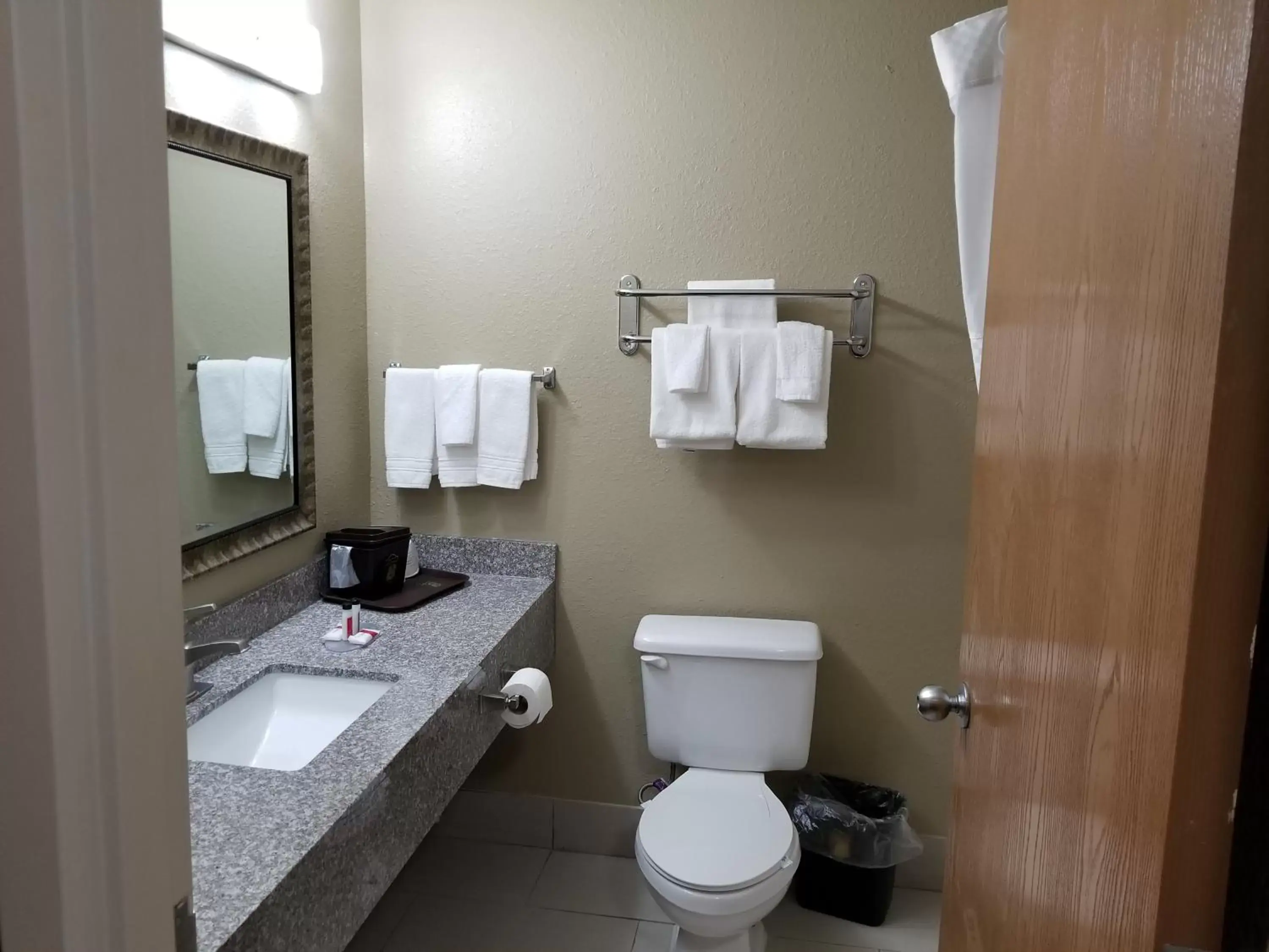 Bathroom in Super 8 by Wyndham Bellefontaine