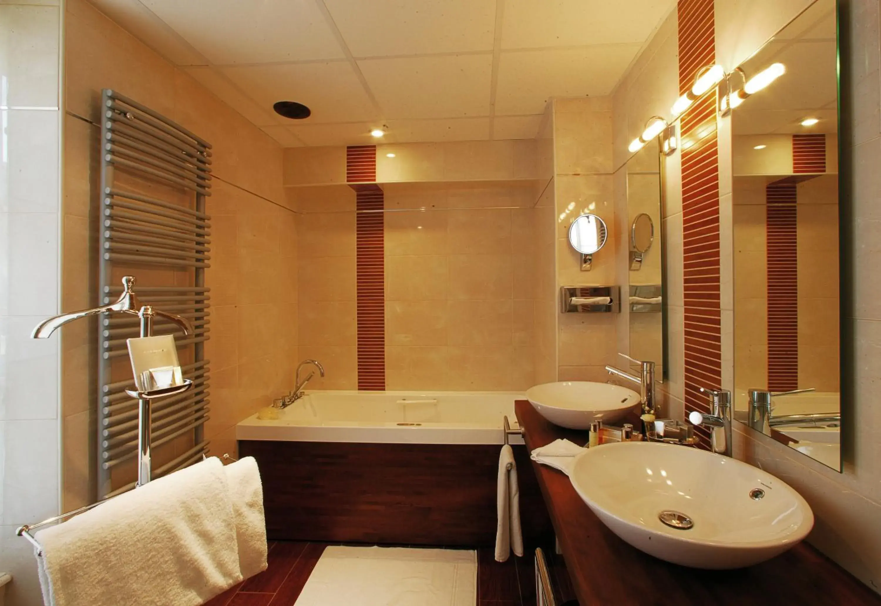 Bathroom in Clos La Boëtie & Spa