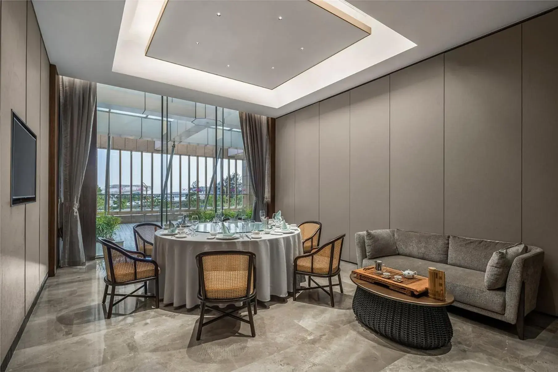 Restaurant/places to eat, Seating Area in Crowne Plaza Beihai Silver Beach, an IHG Hotel