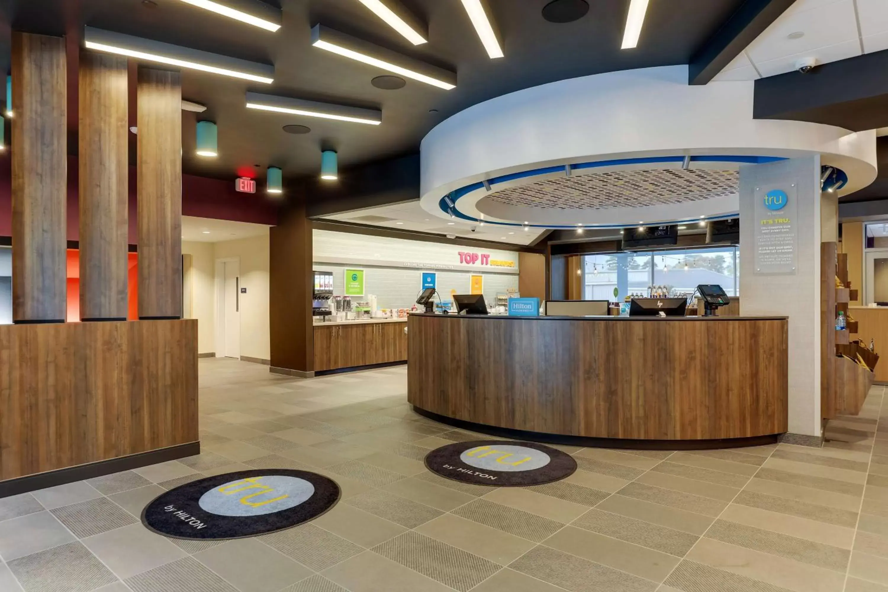 Lobby or reception in Tru By Hilton Raleigh Garner