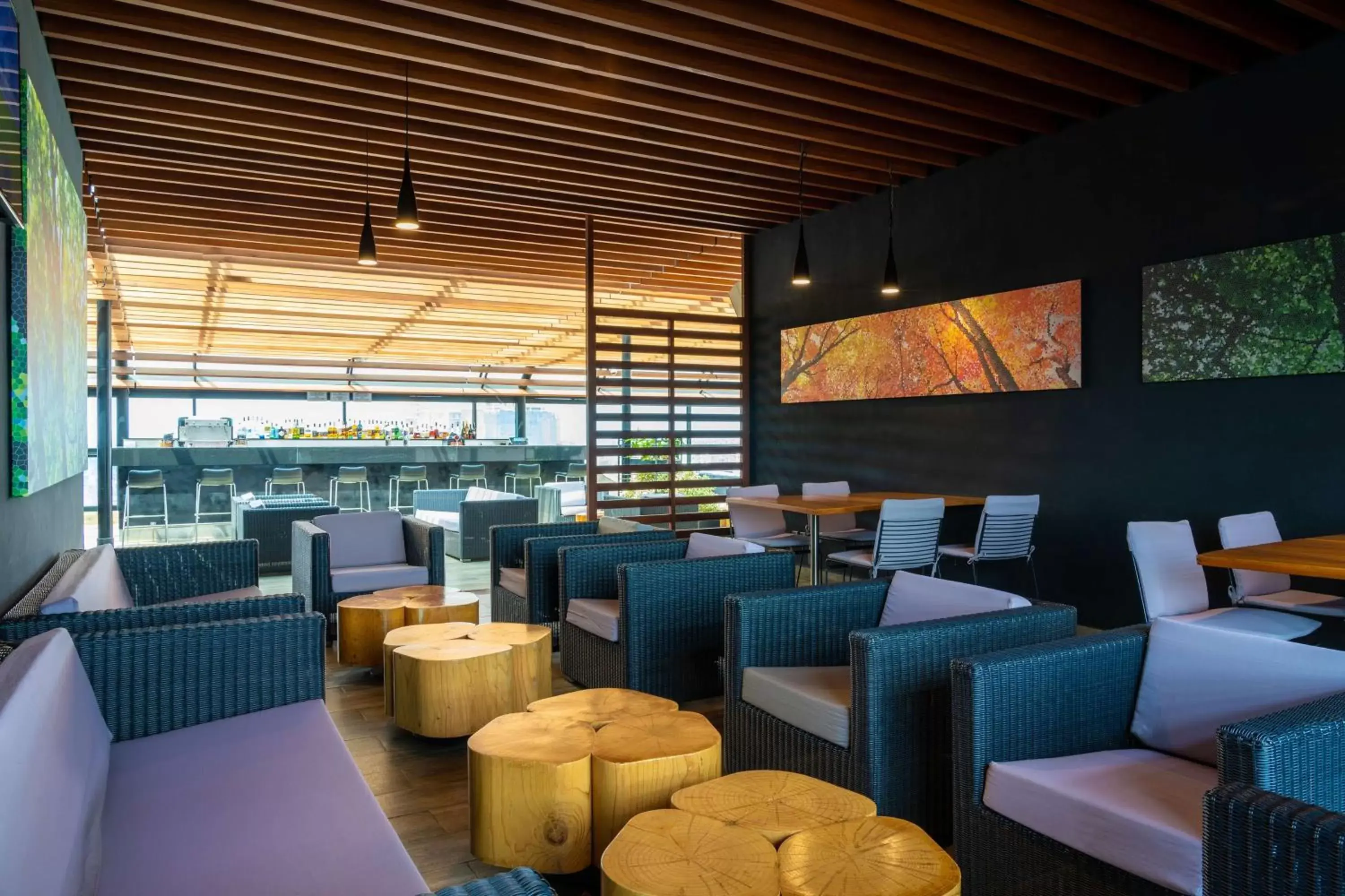 Lounge or bar, Restaurant/Places to Eat in Park Inn by Radisson, Nairobi Westlands