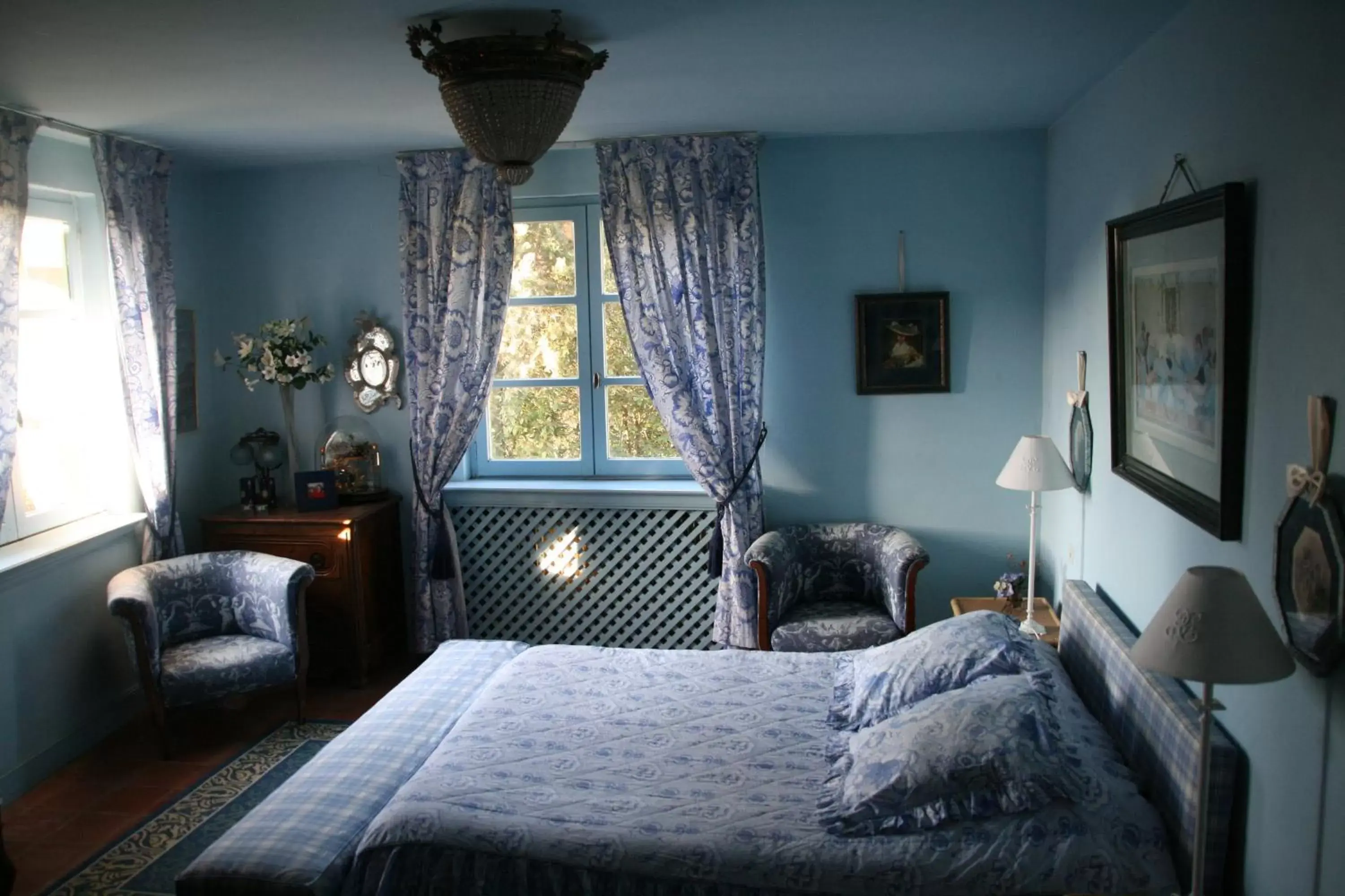 Bedroom, Bed in La Maison sur la Colline