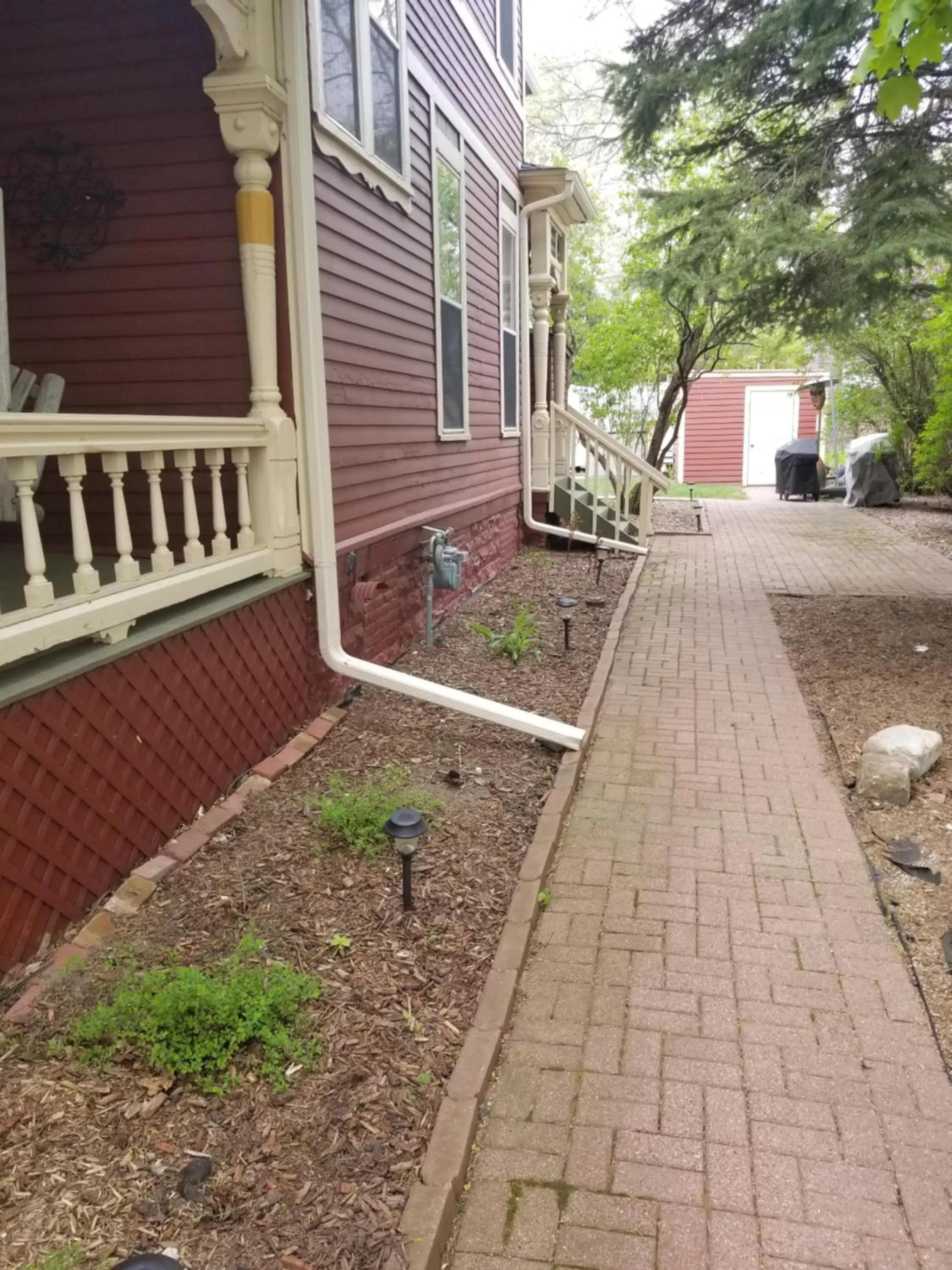 Property building in Historic Victorian Inn Property building in Historic Victorian Inn