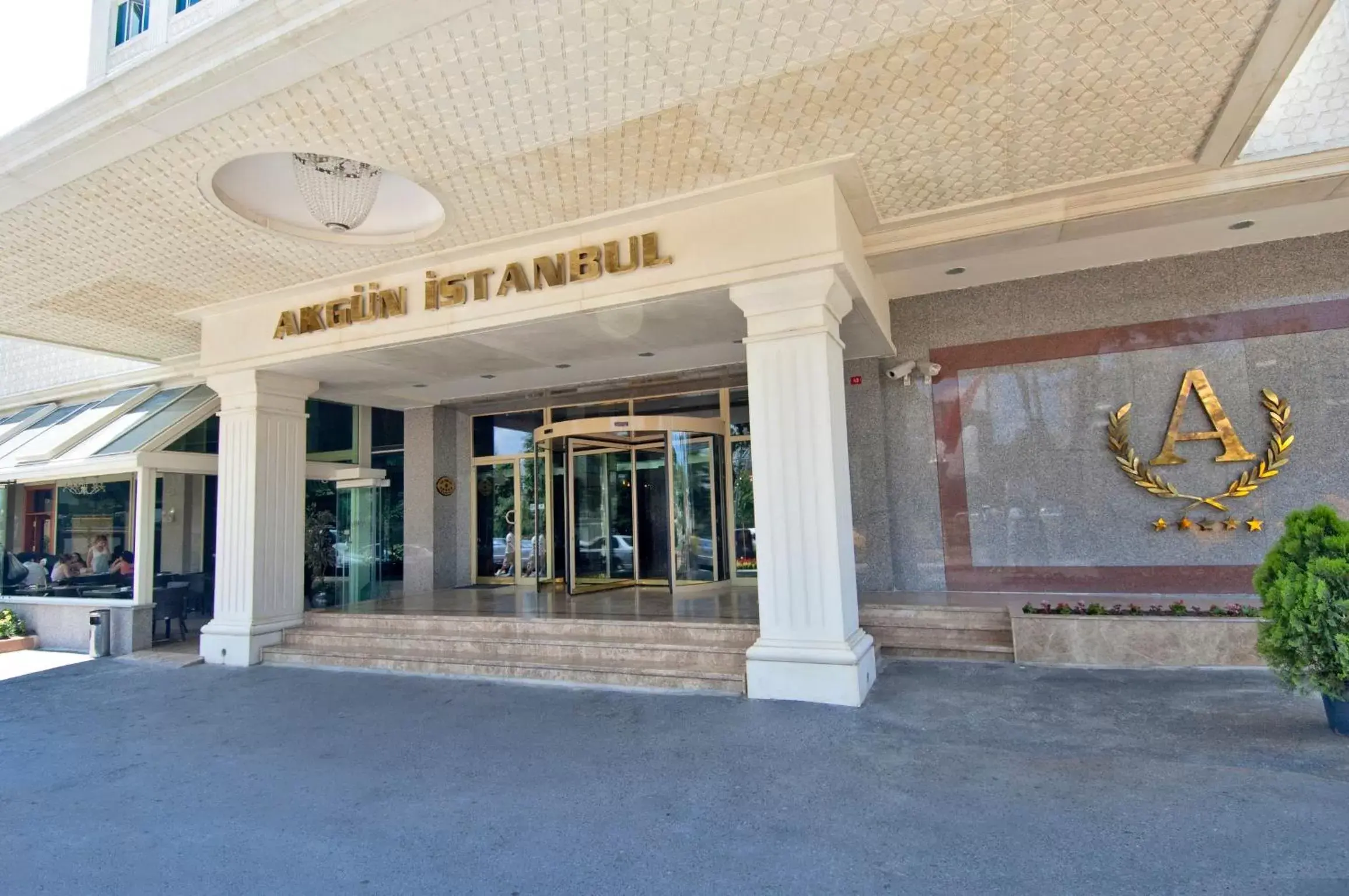 Facade/entrance in Akgun Istanbul Hotel