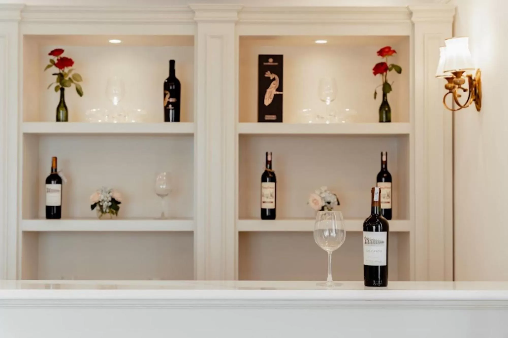 Lounge or bar in MerPerle Beach Hotel