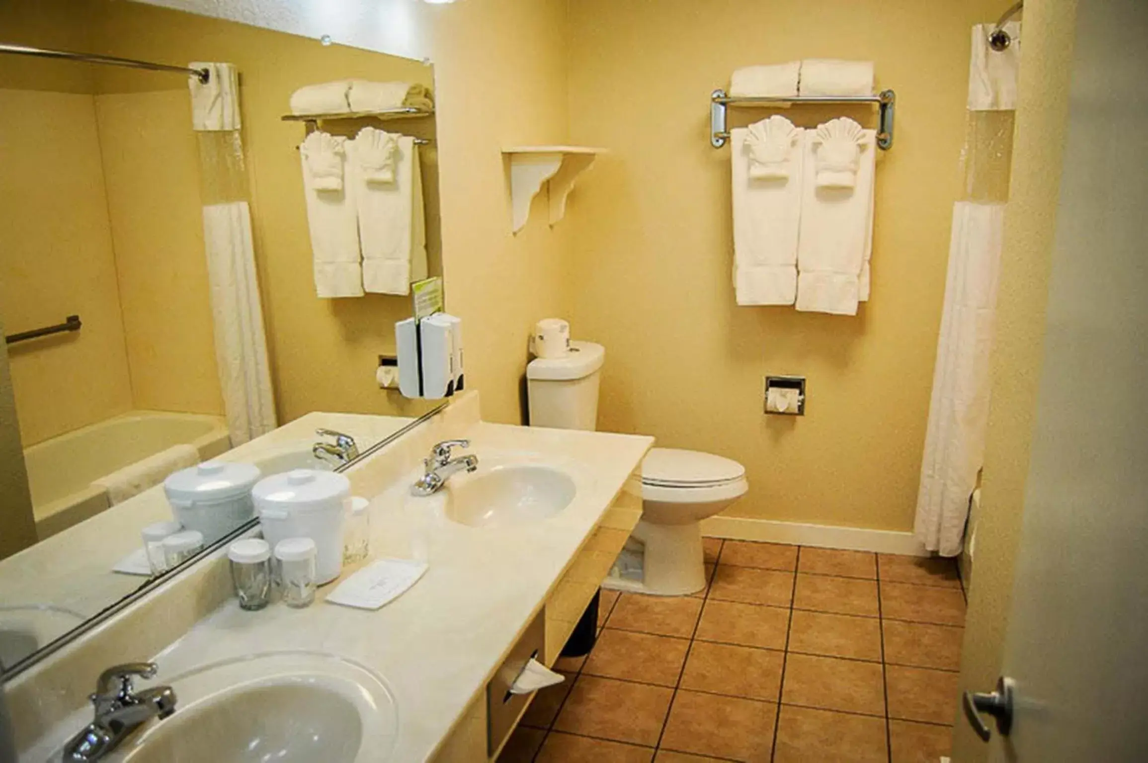 Bathroom in Stratford Inn