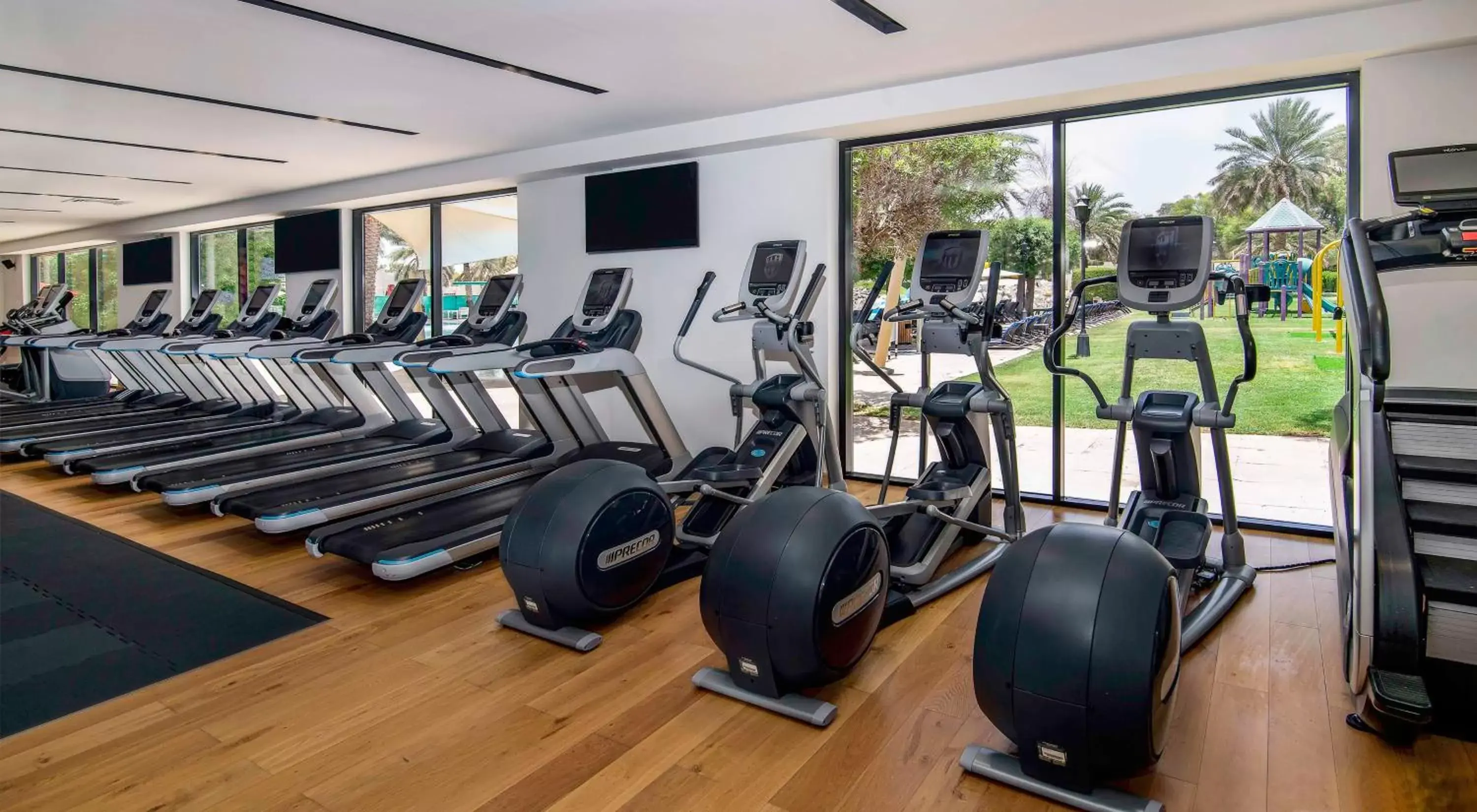 Fitness centre/facilities, Fitness Center/Facilities in Radisson Blu Hotel & Resort, Al Ain