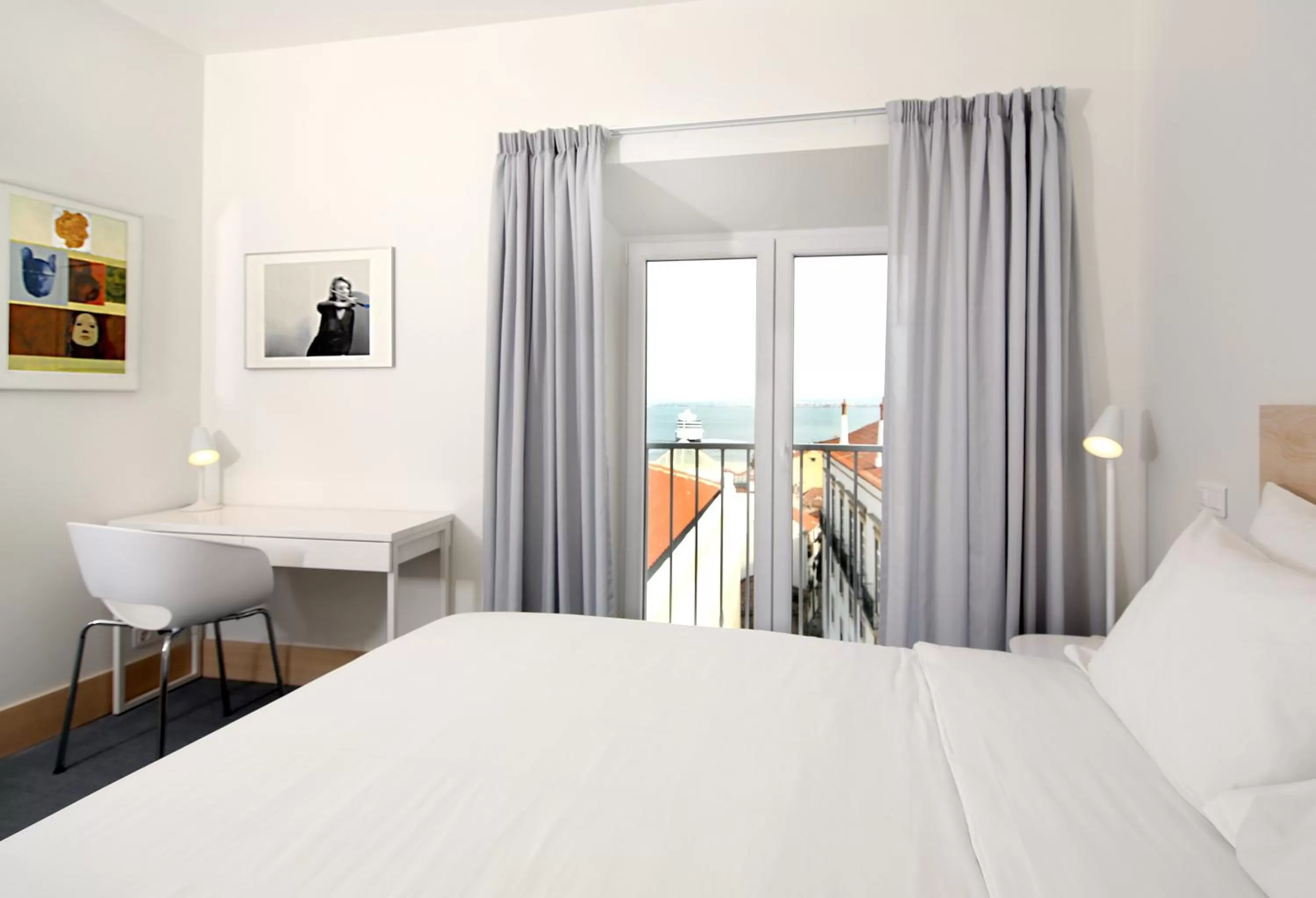 Day, Bed in Hotel Convento do Salvador