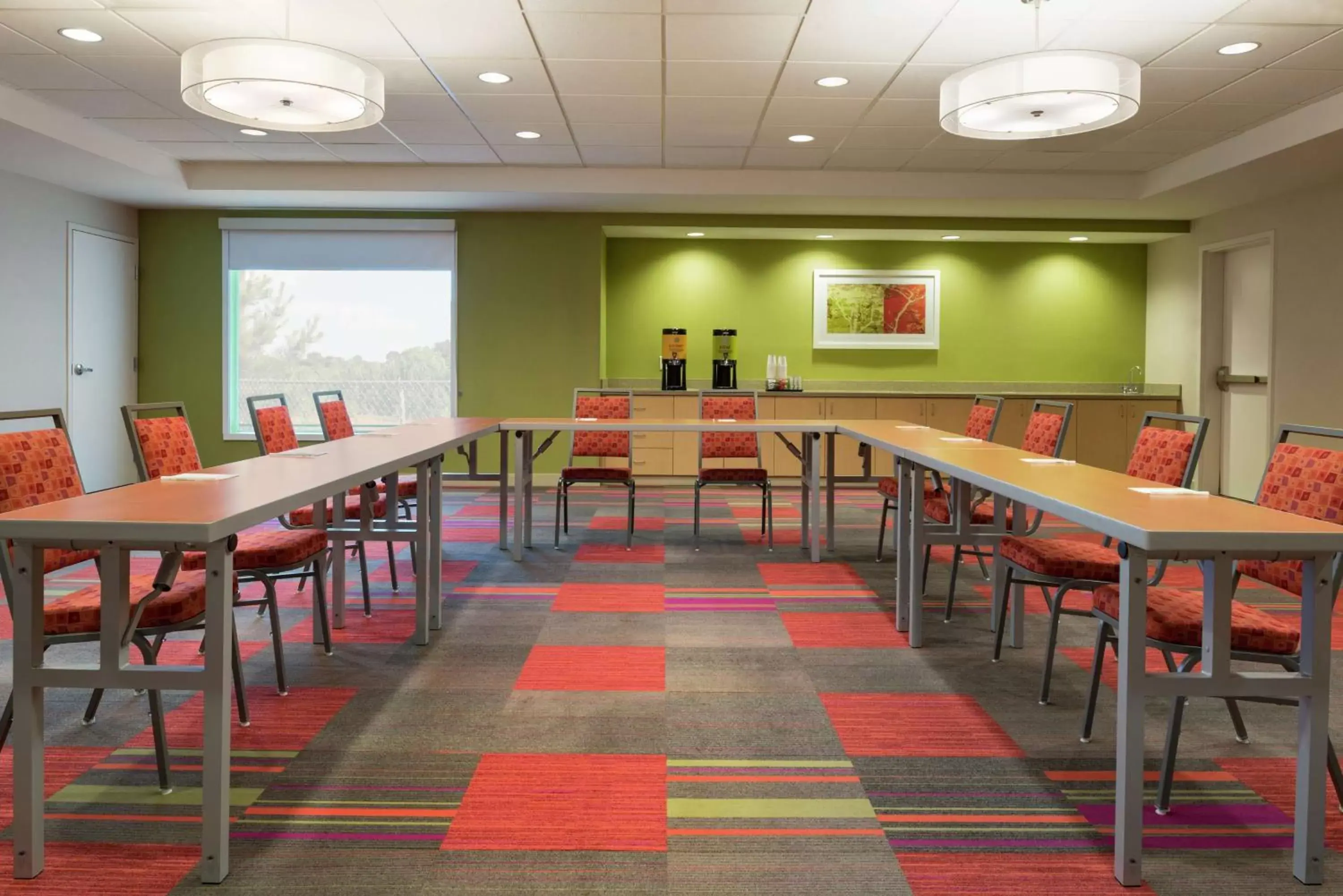 Meeting/conference room in Home2 Suites by Hilton Atlanta South/McDonough