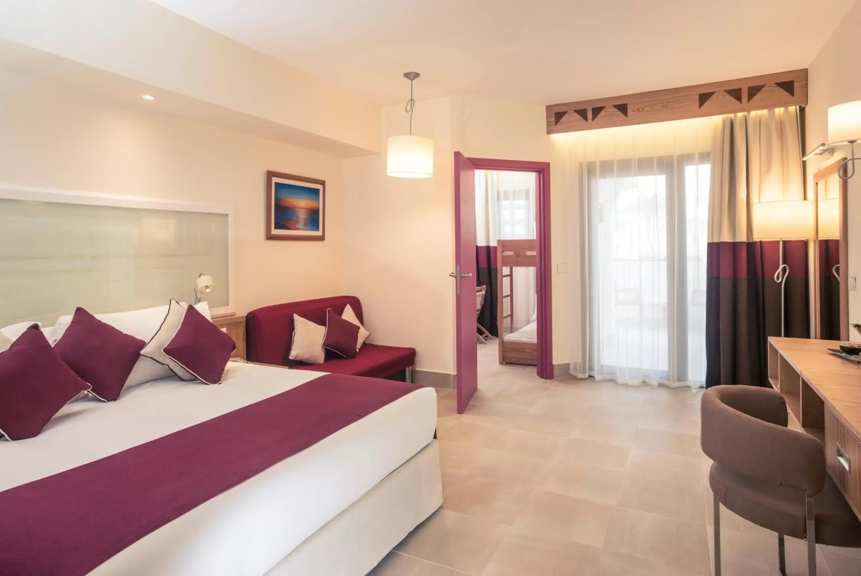 Bedroom, Seating Area in Mercure Hurghada Hotel