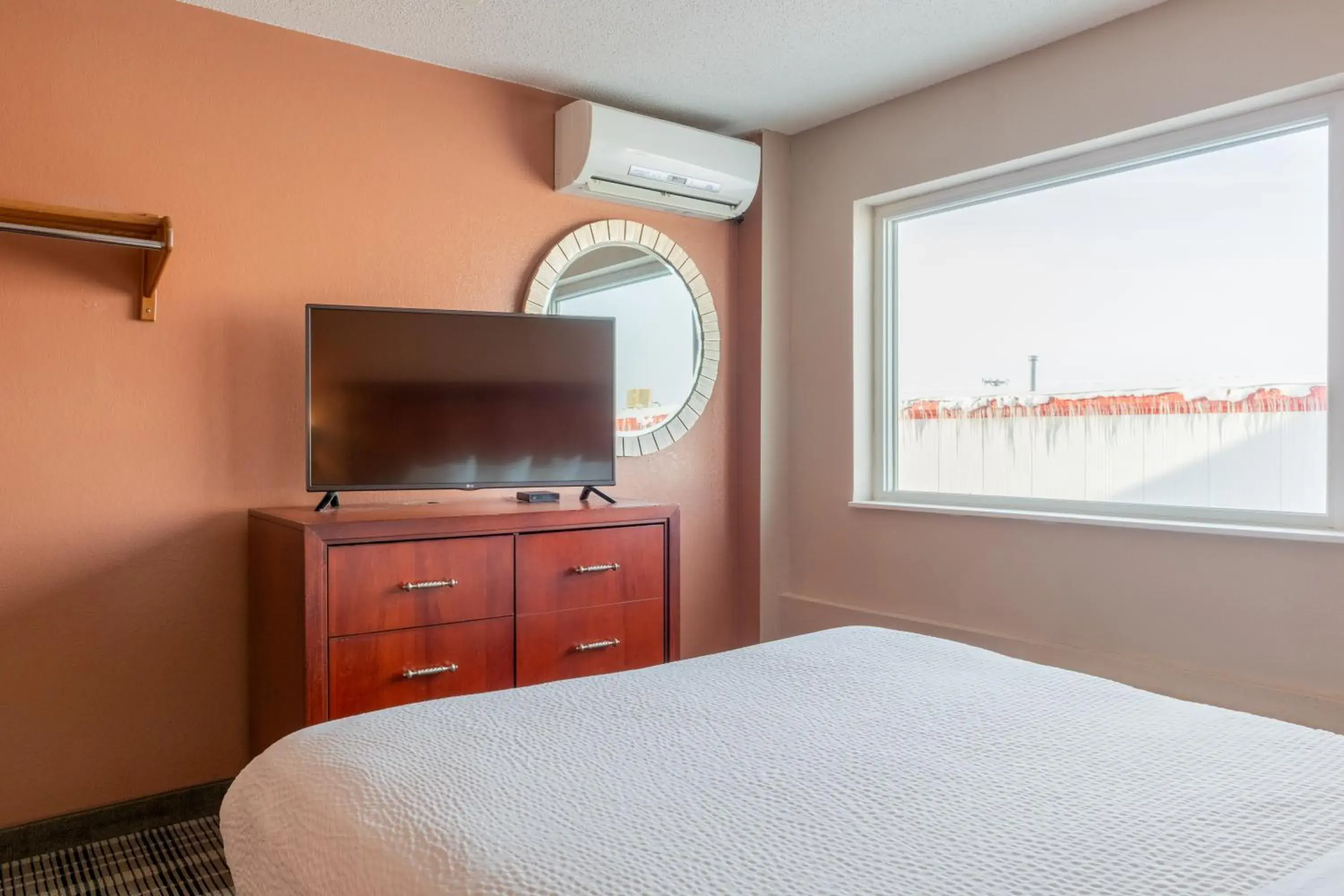 Executive Queen Suite with Sofa Bed in Norland Inn & Suites Roseau Executive Queen Suite with Sofa Bed in Norland Inn & Suites Roseau