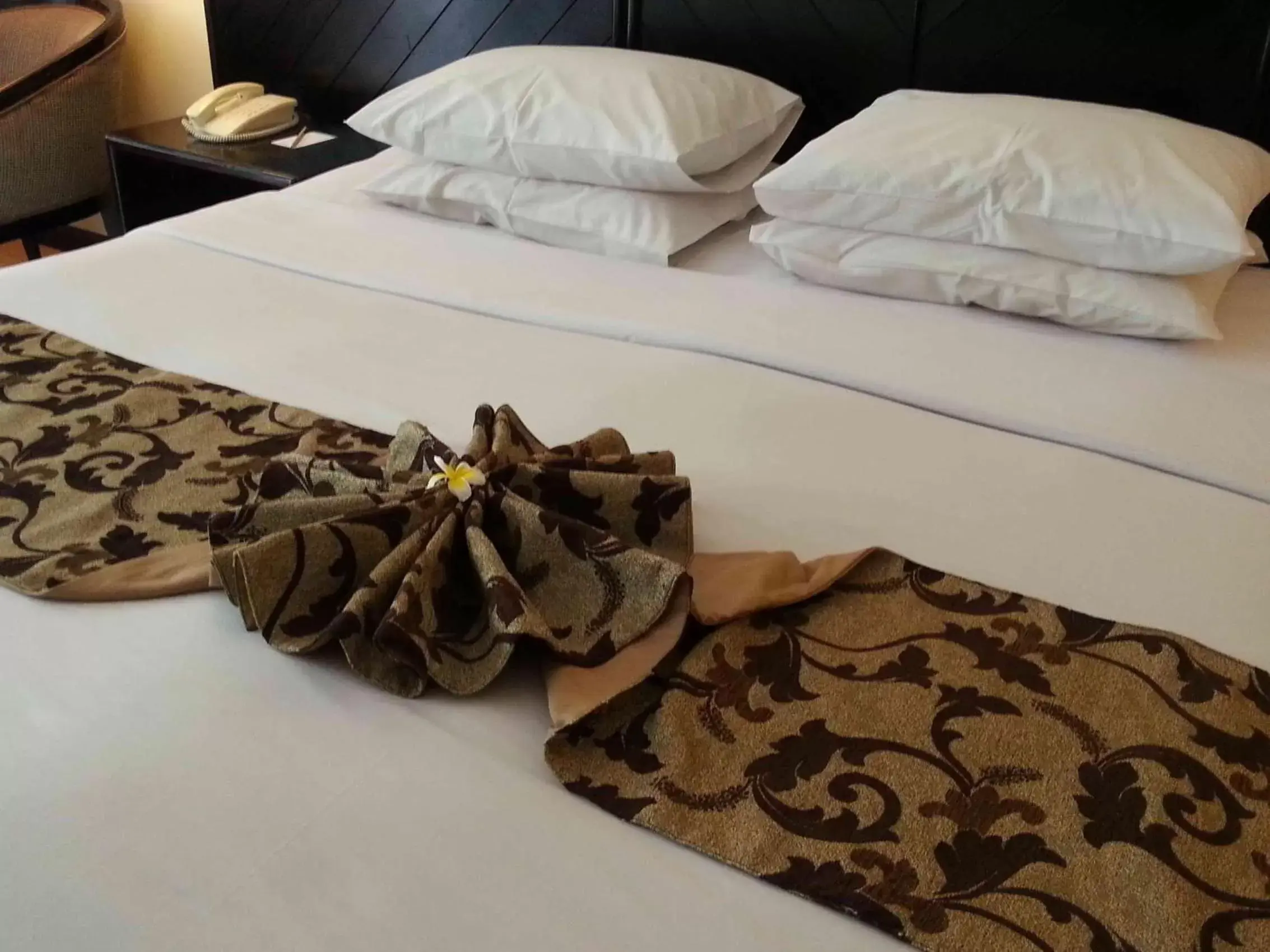 Bed in Legian Paradiso Hotel