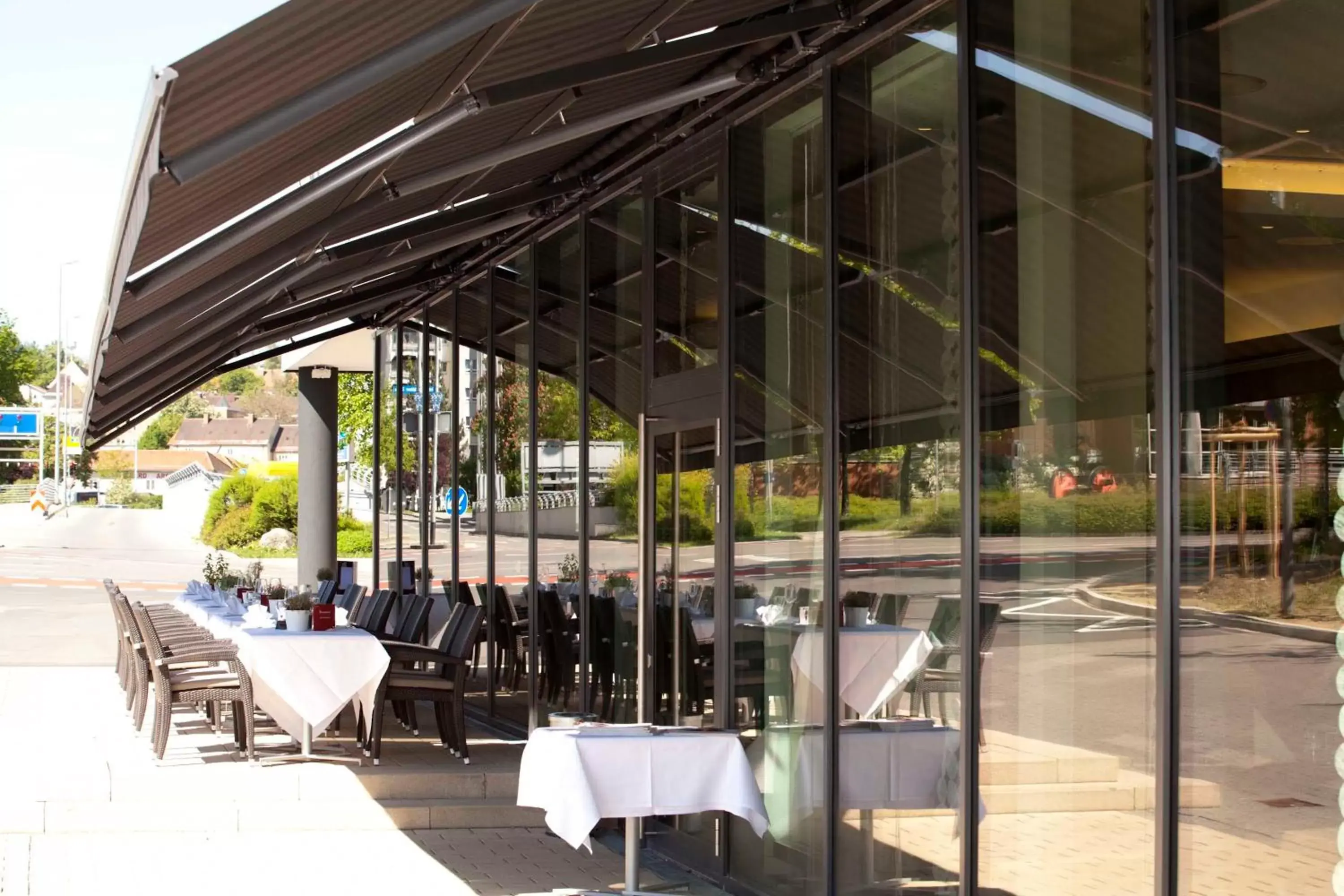 Balcony/Terrace, Restaurant/Places to Eat in bigBOX ALLGAEU Hotel