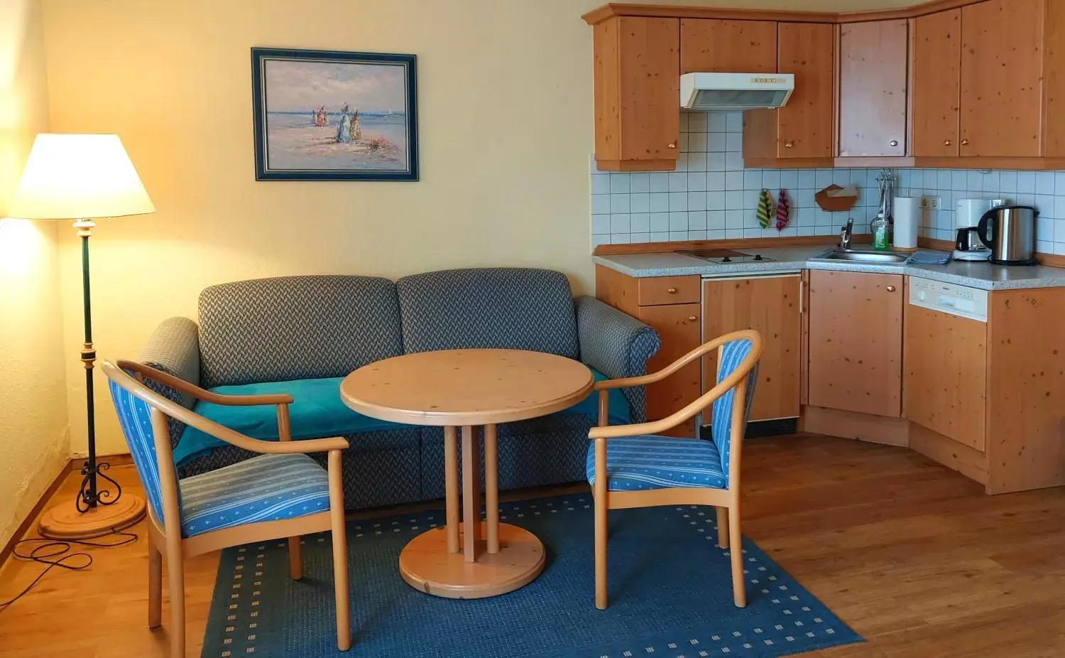 Kitchen or kitchenette, Seating Area in Hotel Nordkap