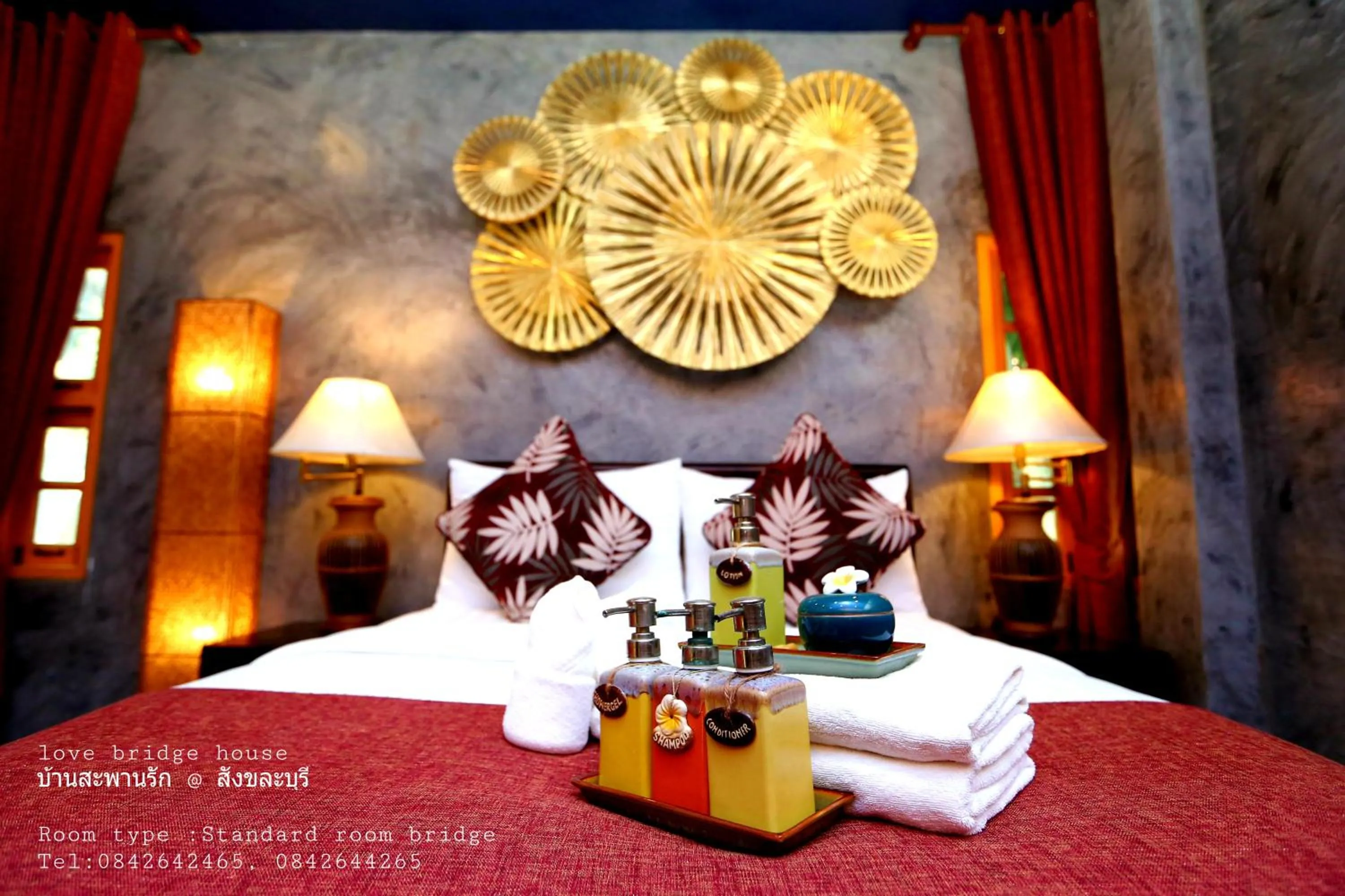 Bed in Love Bridge House บ้านสะพานรัก