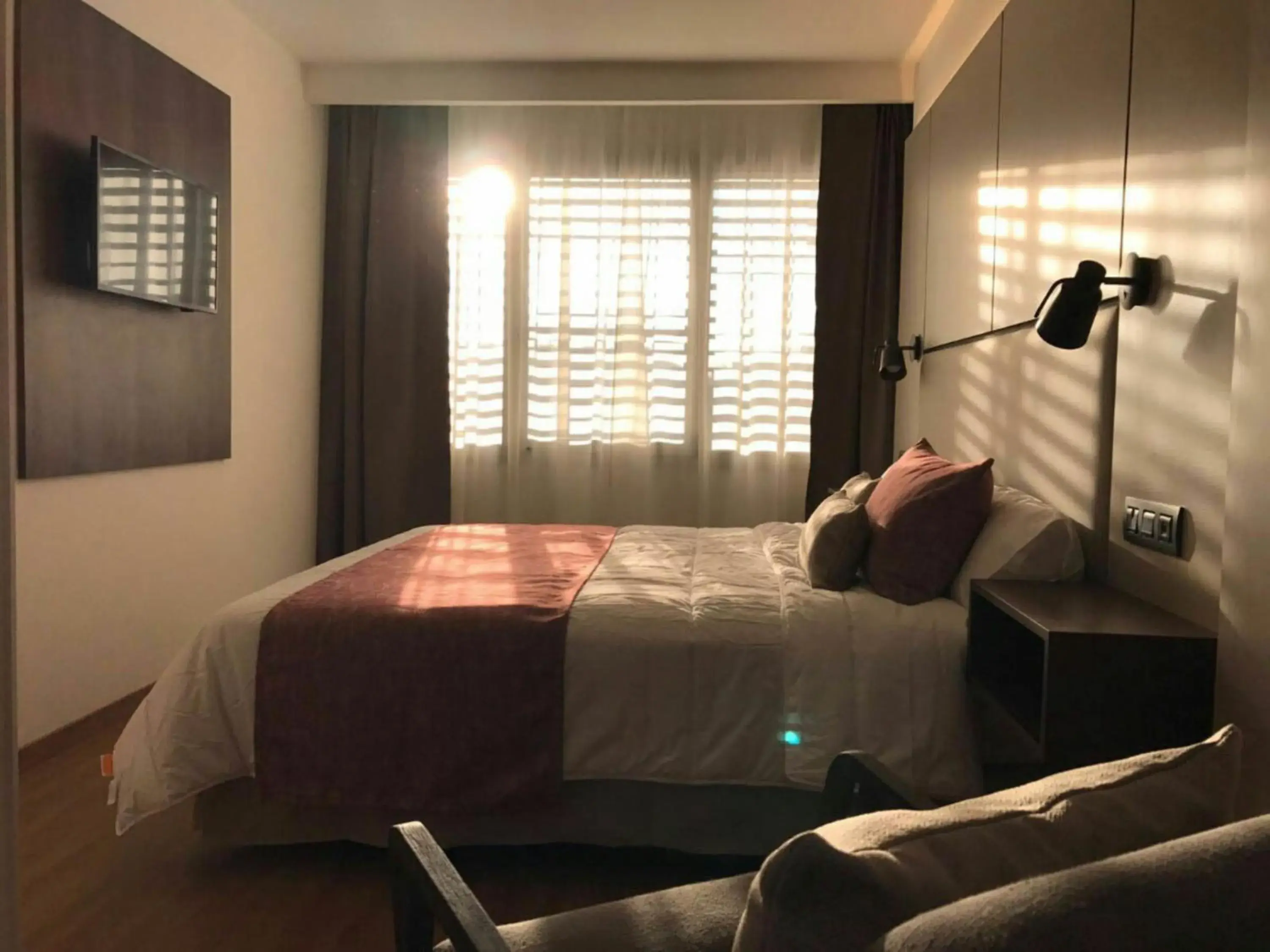 Bedroom, Bed in Pierre & Vacances Apartamentos Edificio Eurobuilding 2
