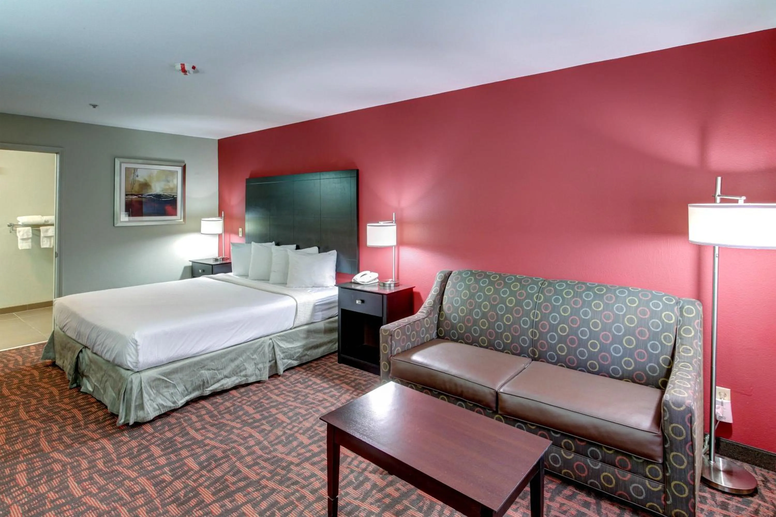 Photo of the whole room, Bed in Motel 6-Arlington, TX