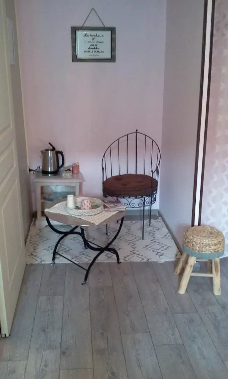 Living room, Seating Area in Maison de ville au pied de la Montagne Noire