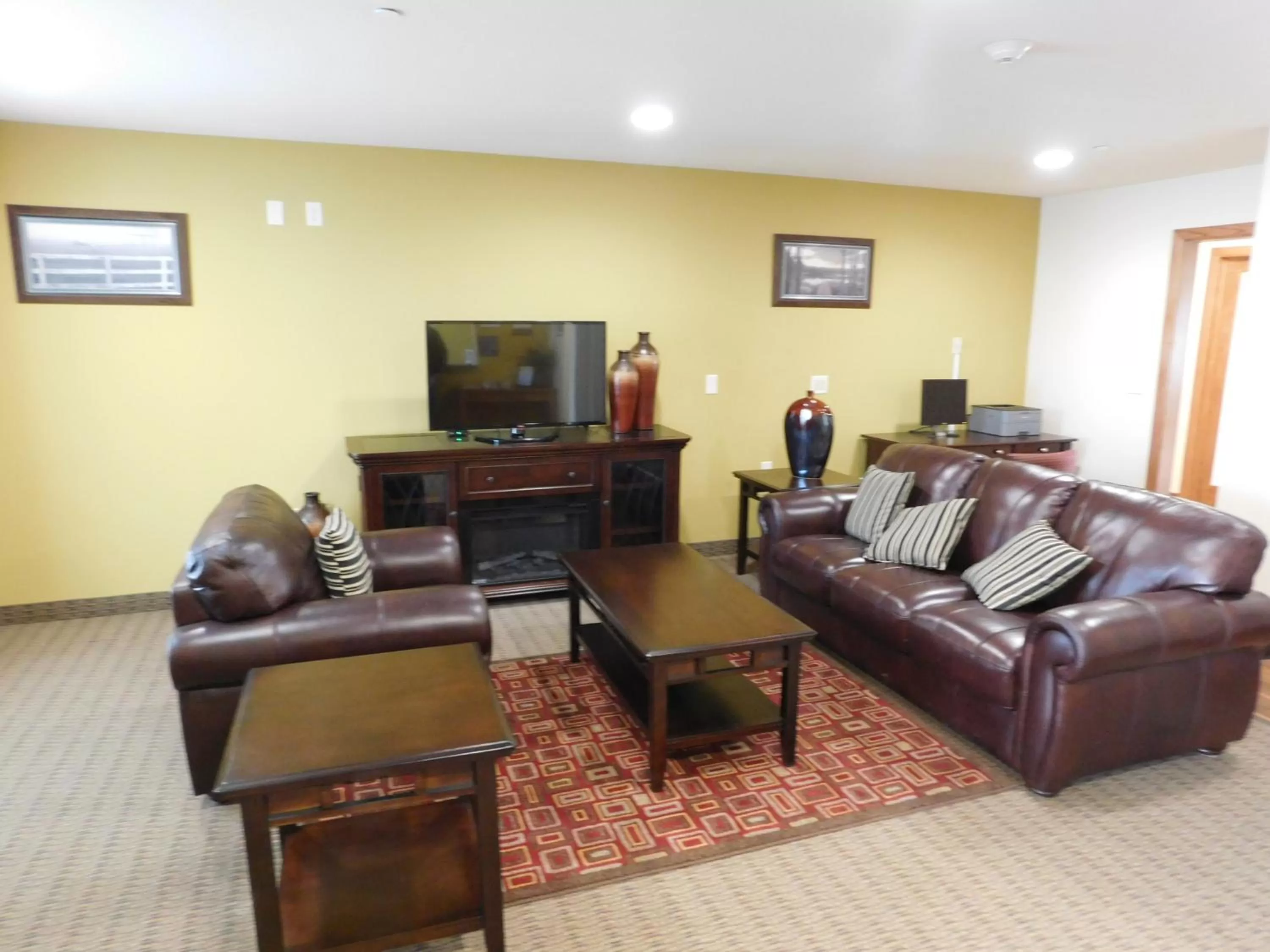 Lobby or reception in Birch Hill Suites Rochester - Med City