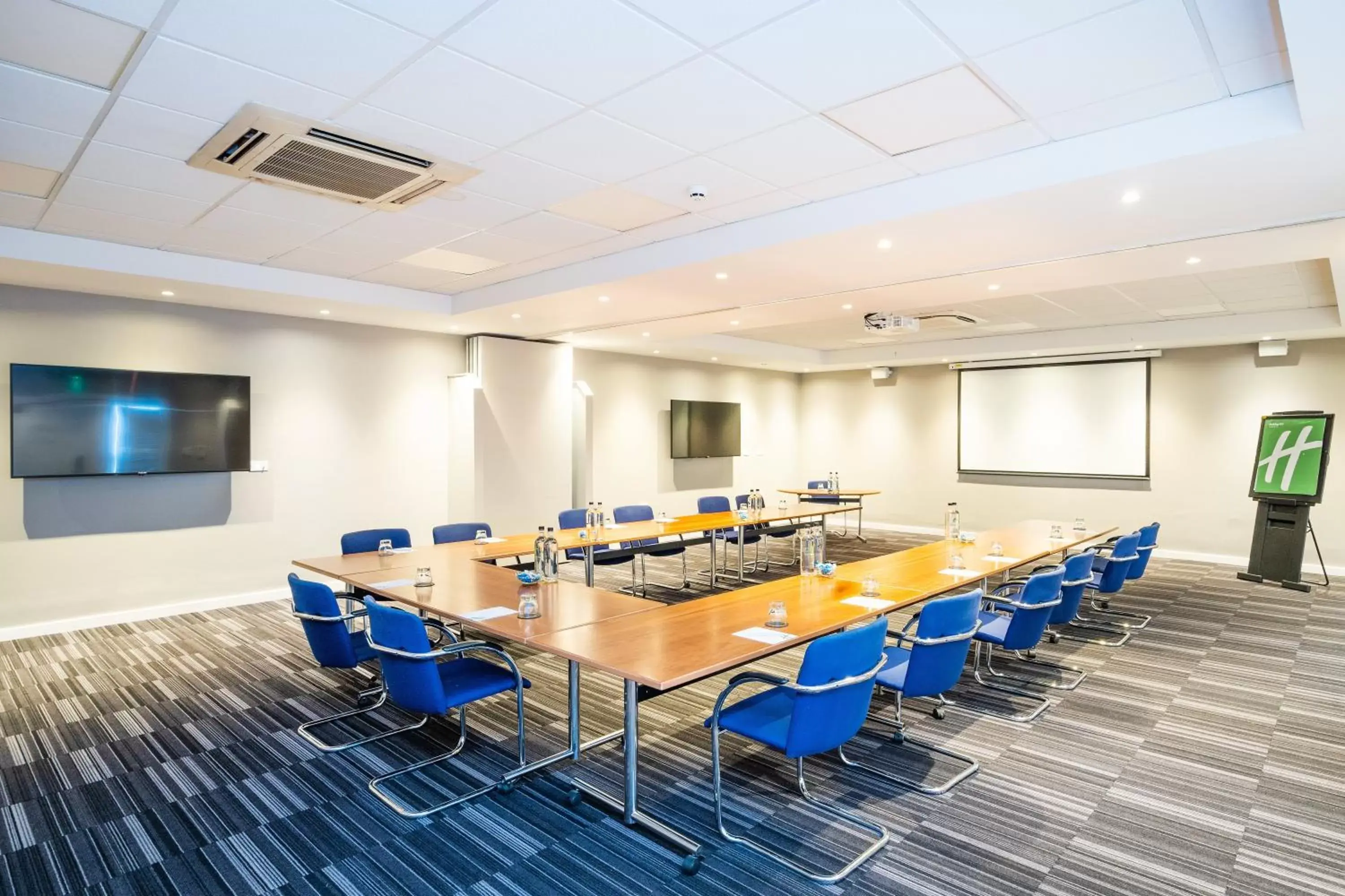 Business facilities, Business Area/Conference Room in Holiday Inn Coventry M6, J2, an IHG Hotel