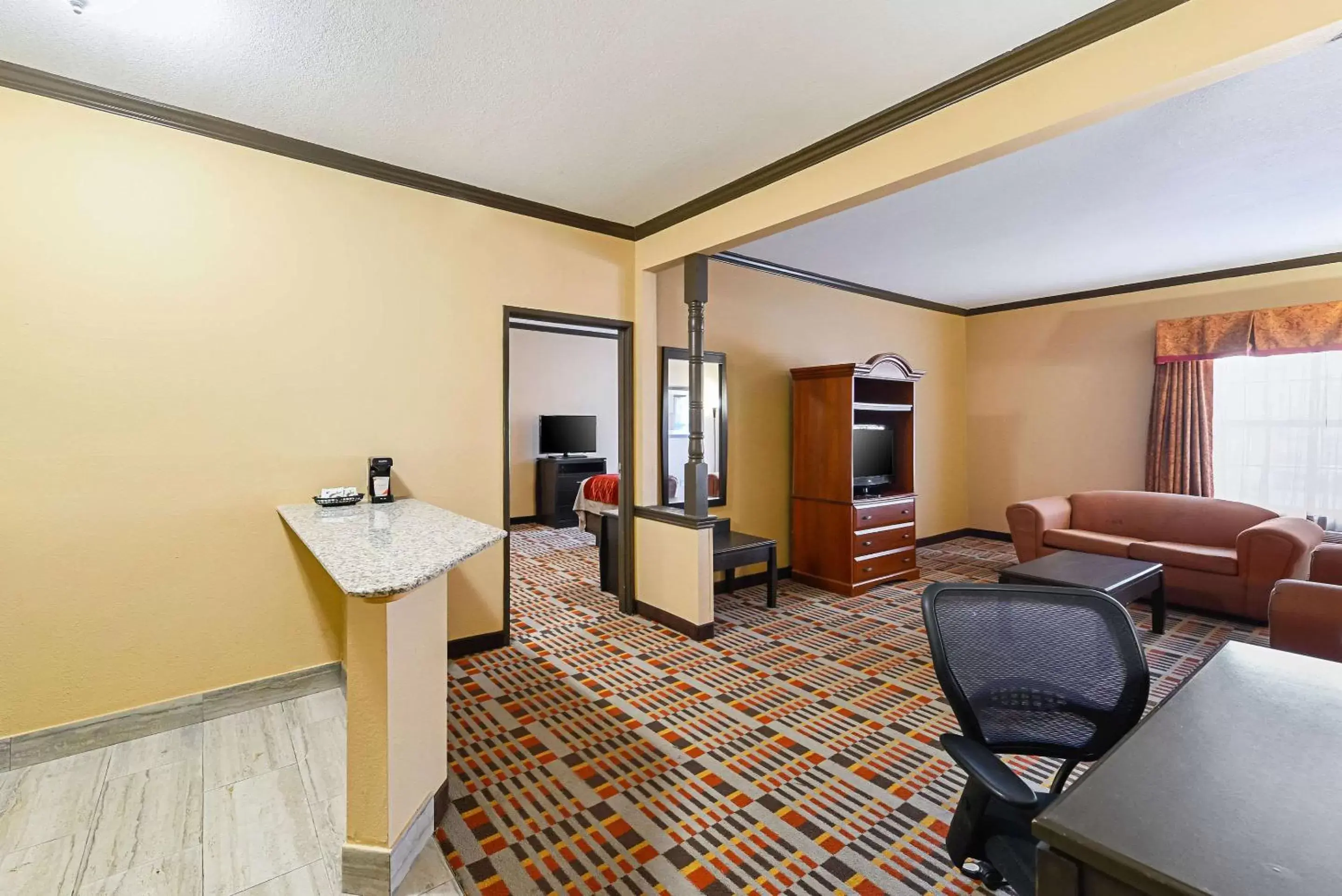 Photo of the whole room, Seating Area in Quality Inn & Suites Lubbock