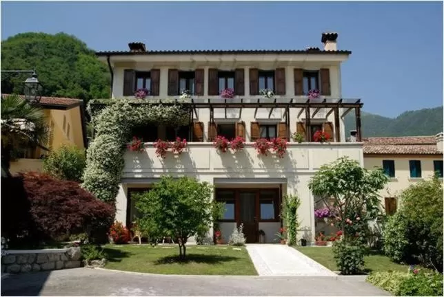 Property building in B&B Ernestina