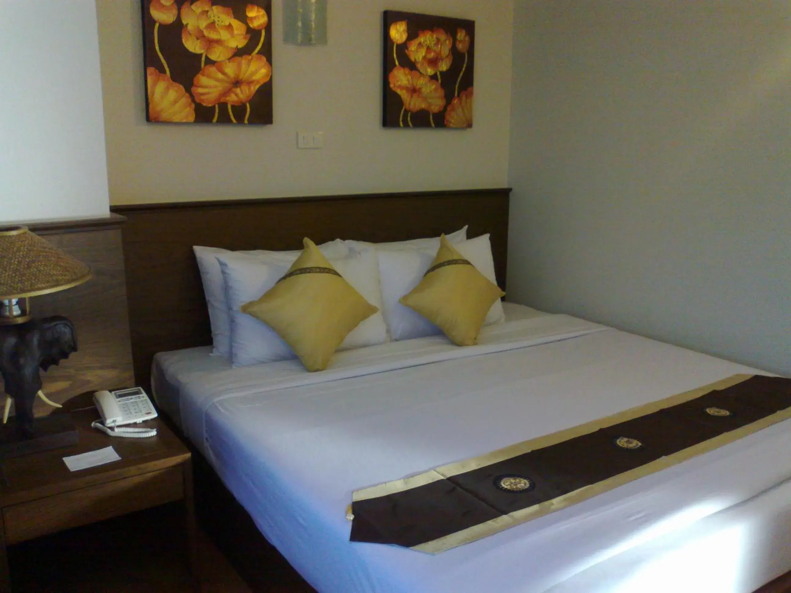 Bedroom, Bed in Top North Hotel