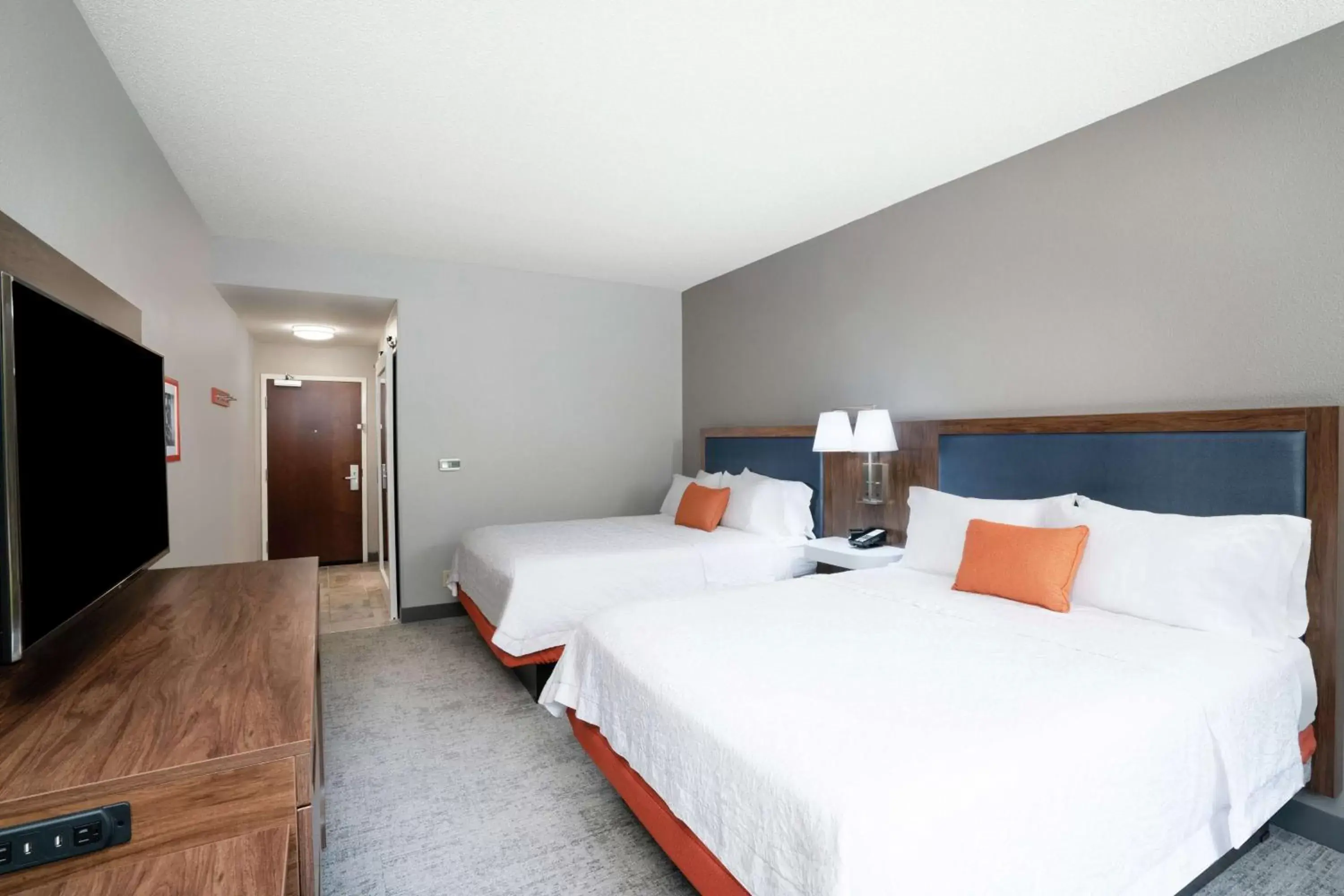Bedroom, Bed in Hampton Inn & Suites Opelika-I-85 Auburn Area