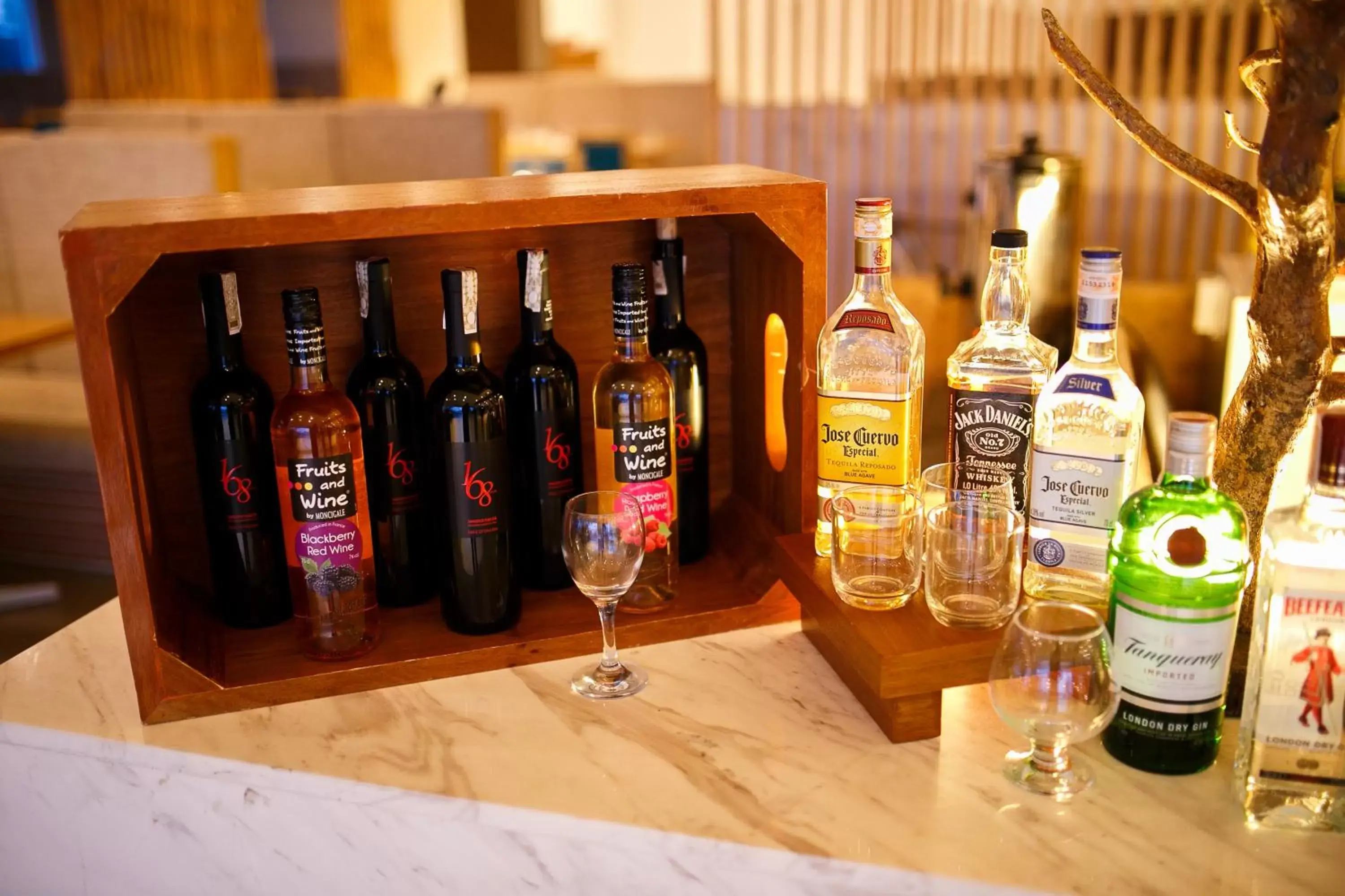 Restaurant/places to eat in Solea Mactan Resort Restaurant/places to eat in Solea Mactan Resort