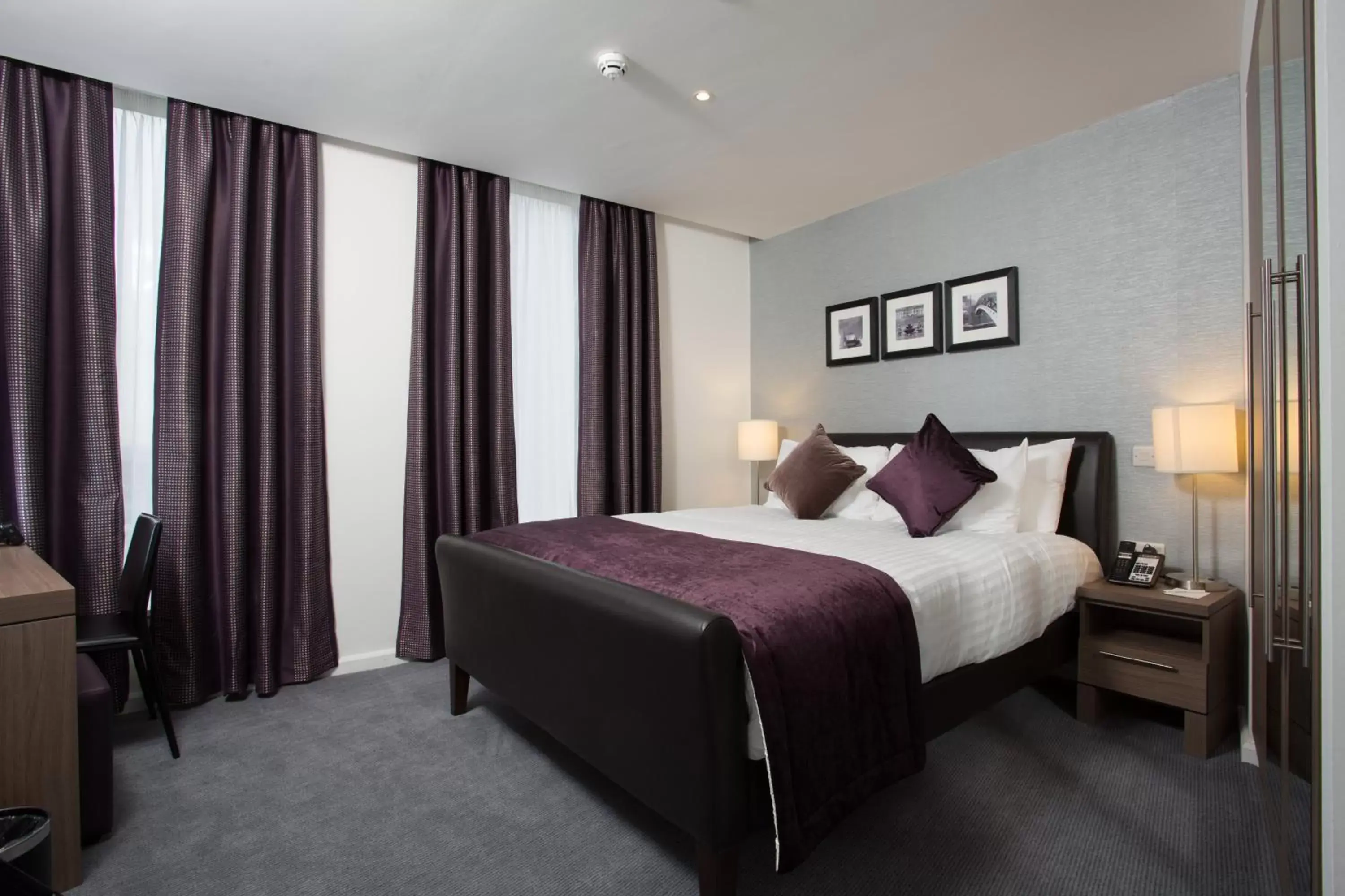 Property building, Bed in Staybridge Suites Birmingham by IHG Property building, Bed in Staybridge Suites Birmingham by IHG