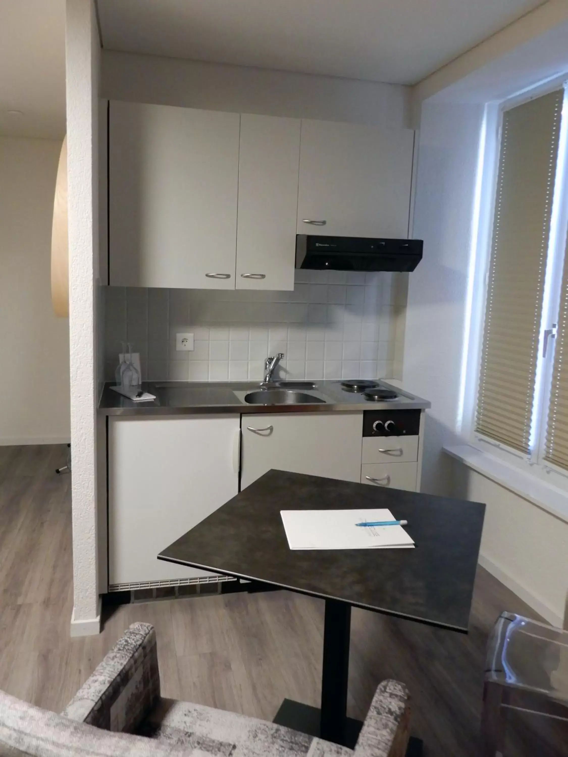 Kitchen or kitchenette, Kitchen/Kitchenette in Hôtel de l'Ecluse