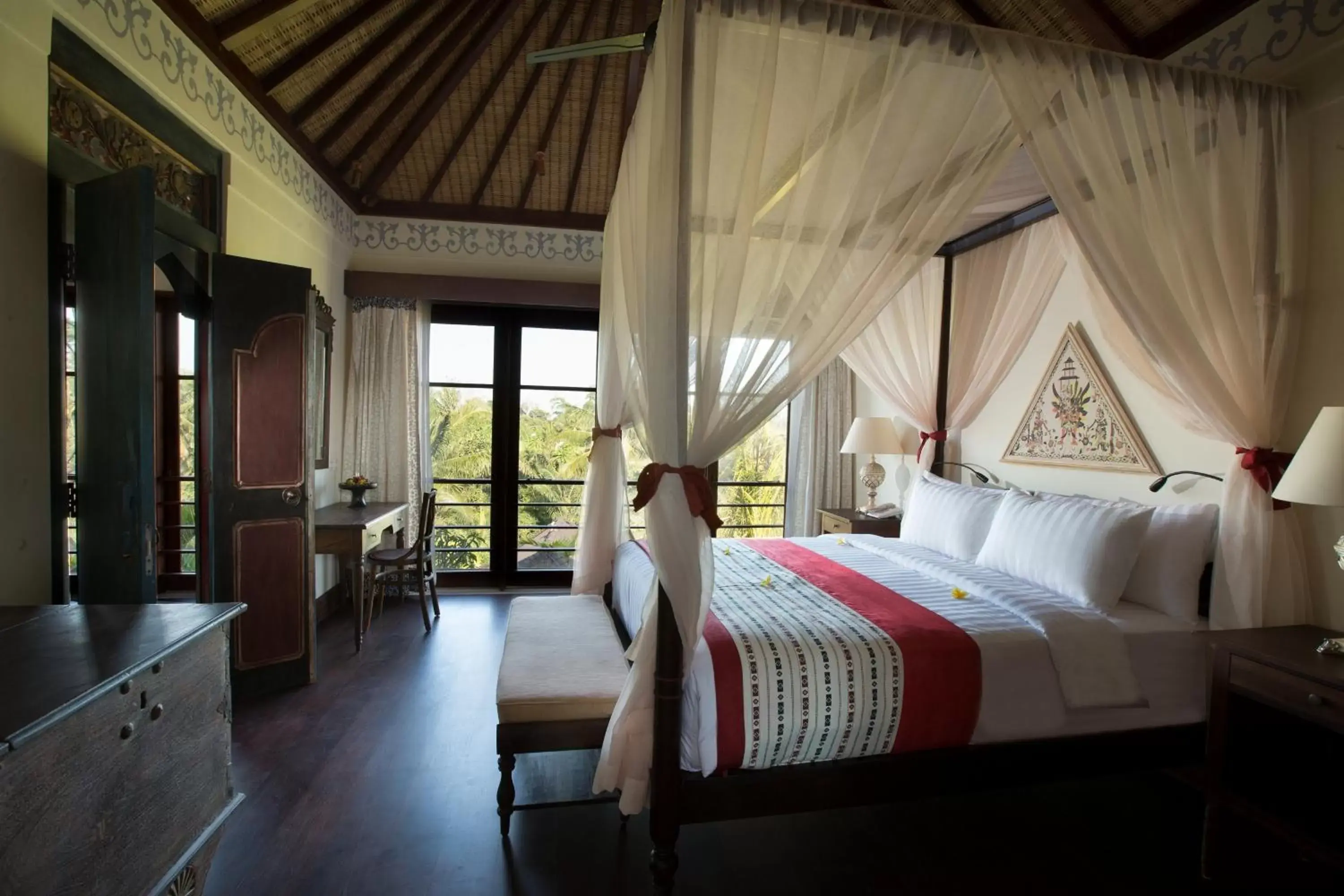 Bedroom, Bed in Dwaraka The Royal Villas