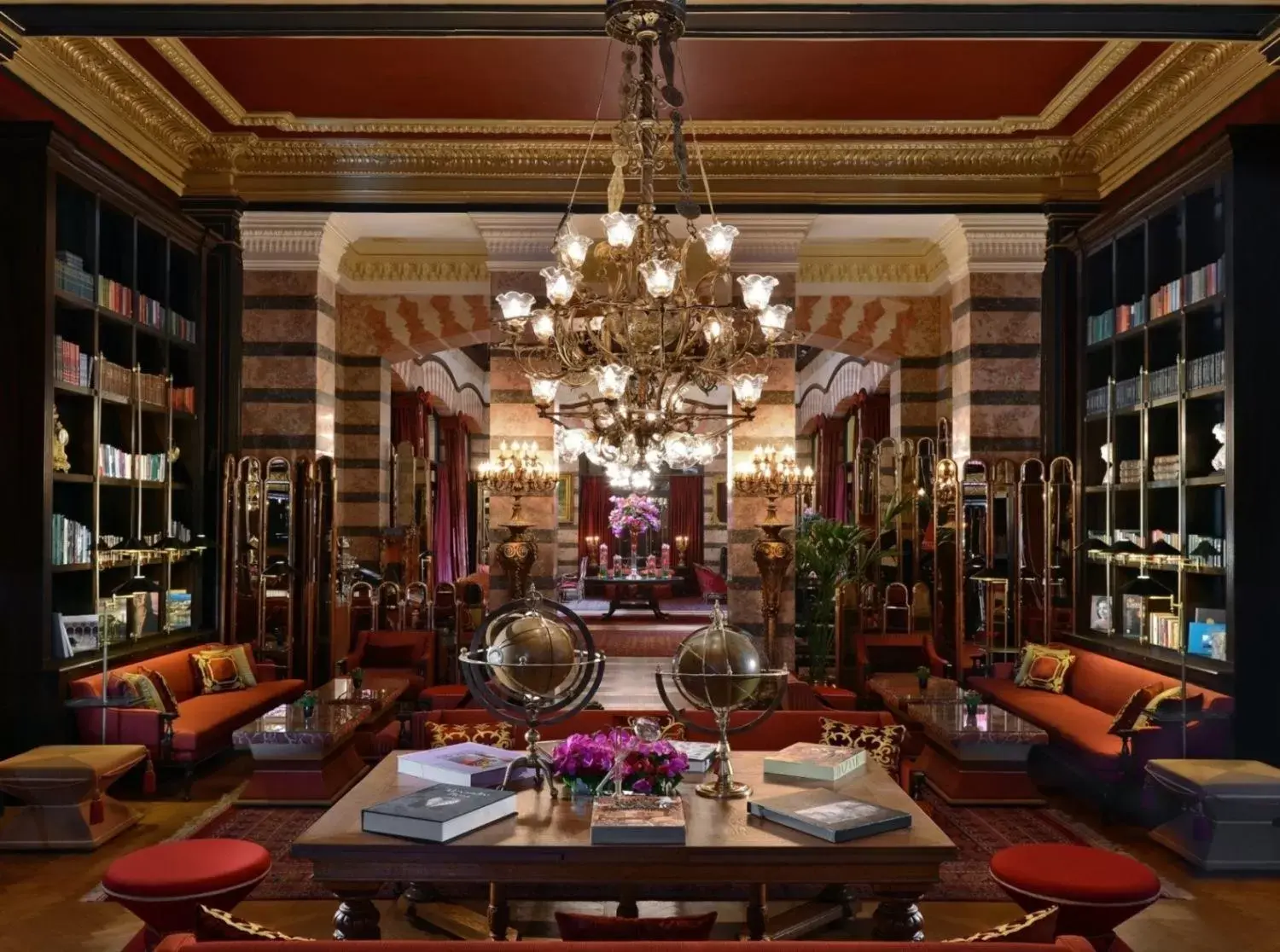 Library in Pera Palace Hotel