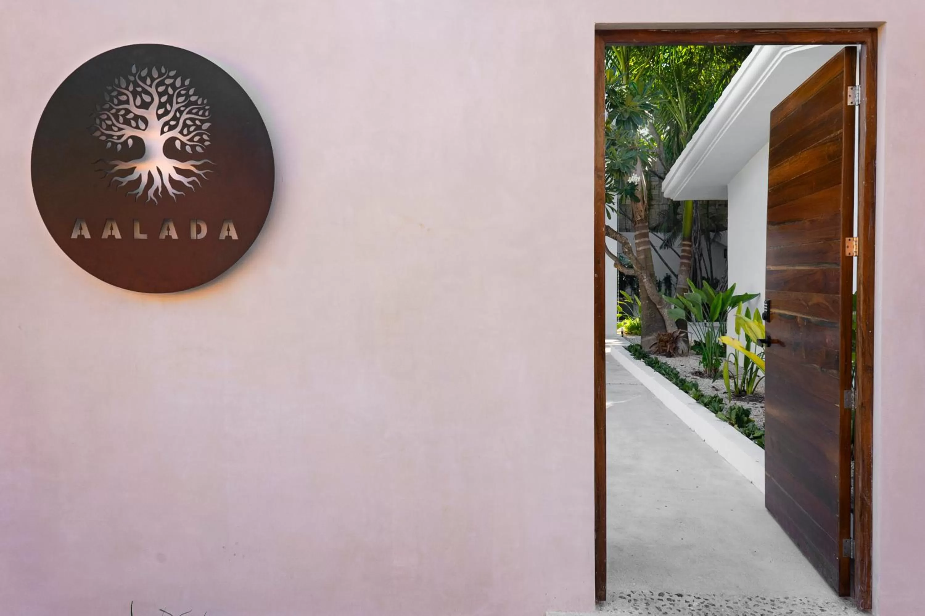 Property building in Hotel Aalada Playa del Carmen