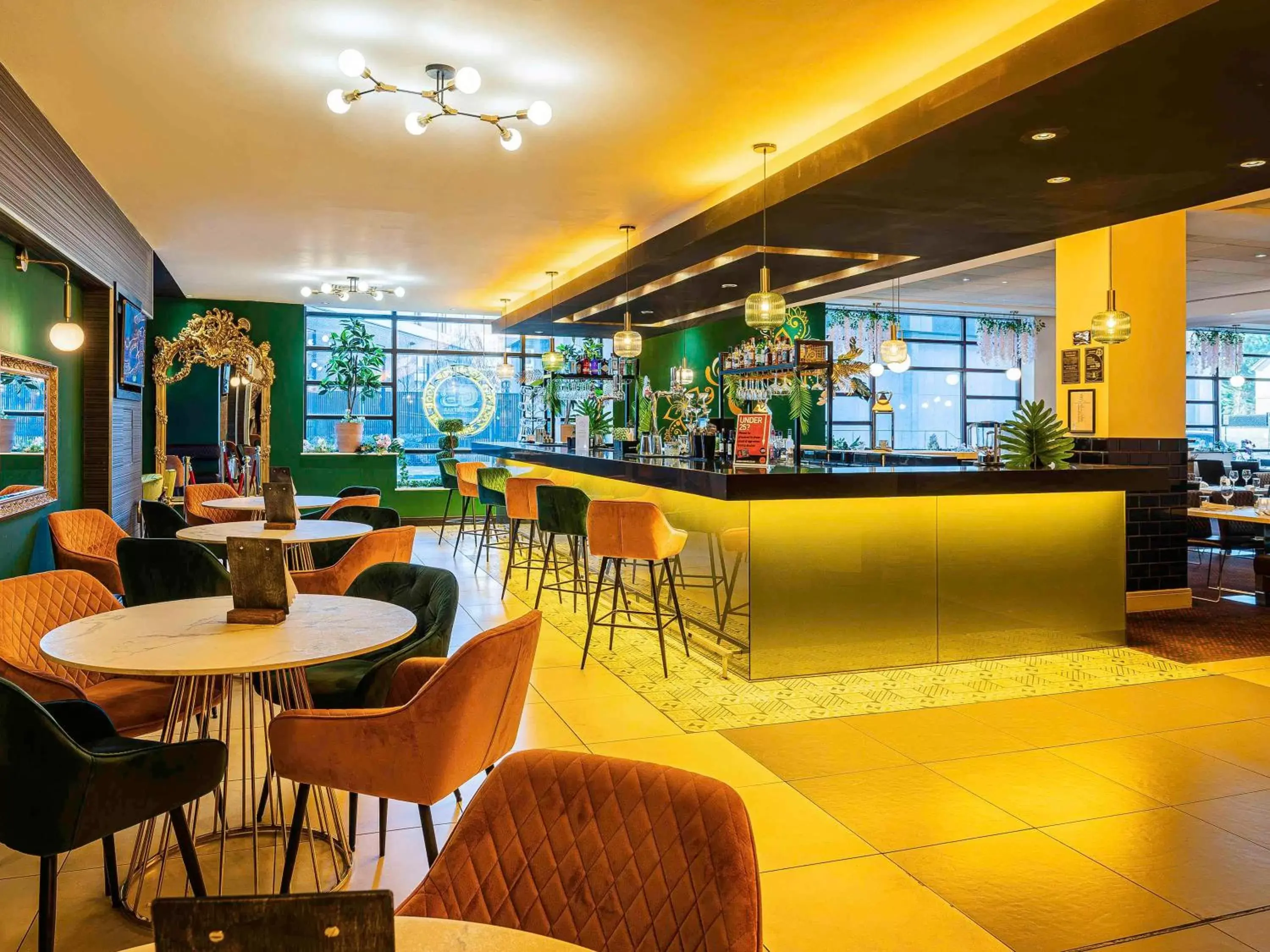 Restaurant/places to eat, Lounge/Bar in Novotel Birmingham Centre