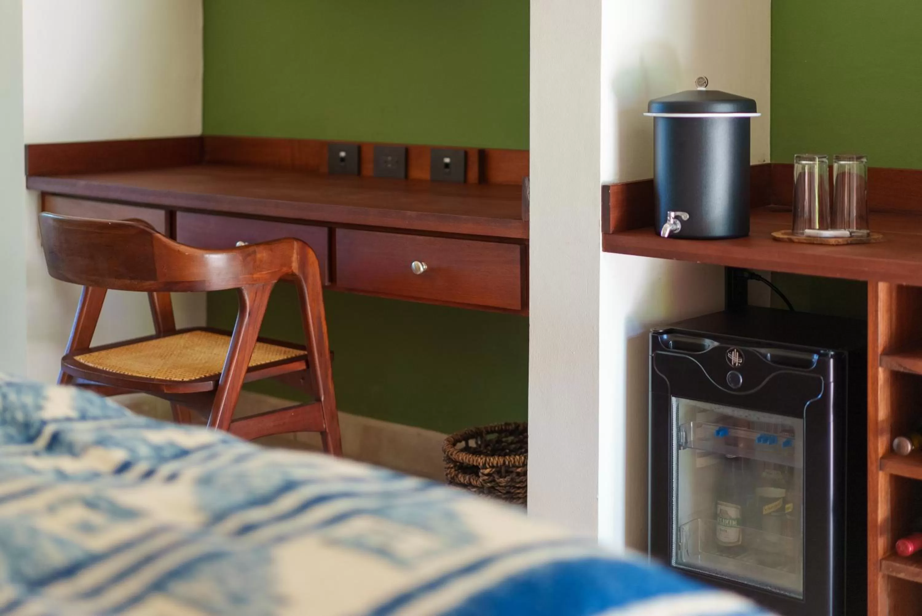 Drinks, Bed in Ka'ana Resort & Spa