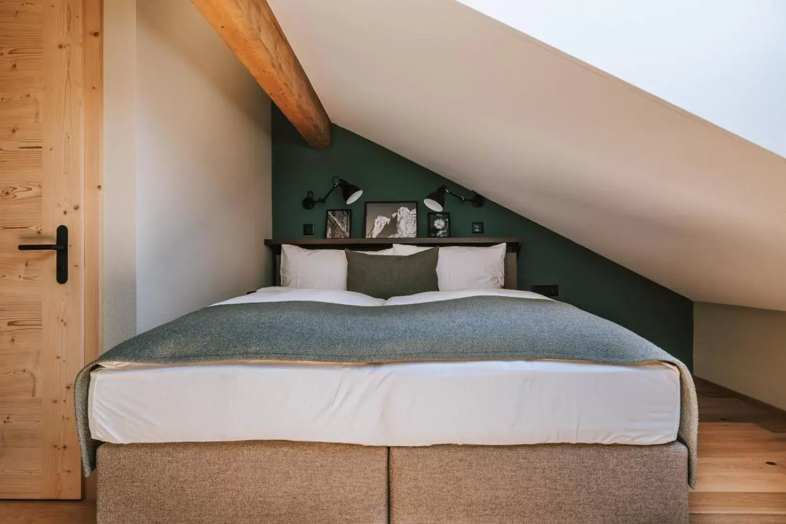 Bedroom, Bed in Hotel Fiescherblick