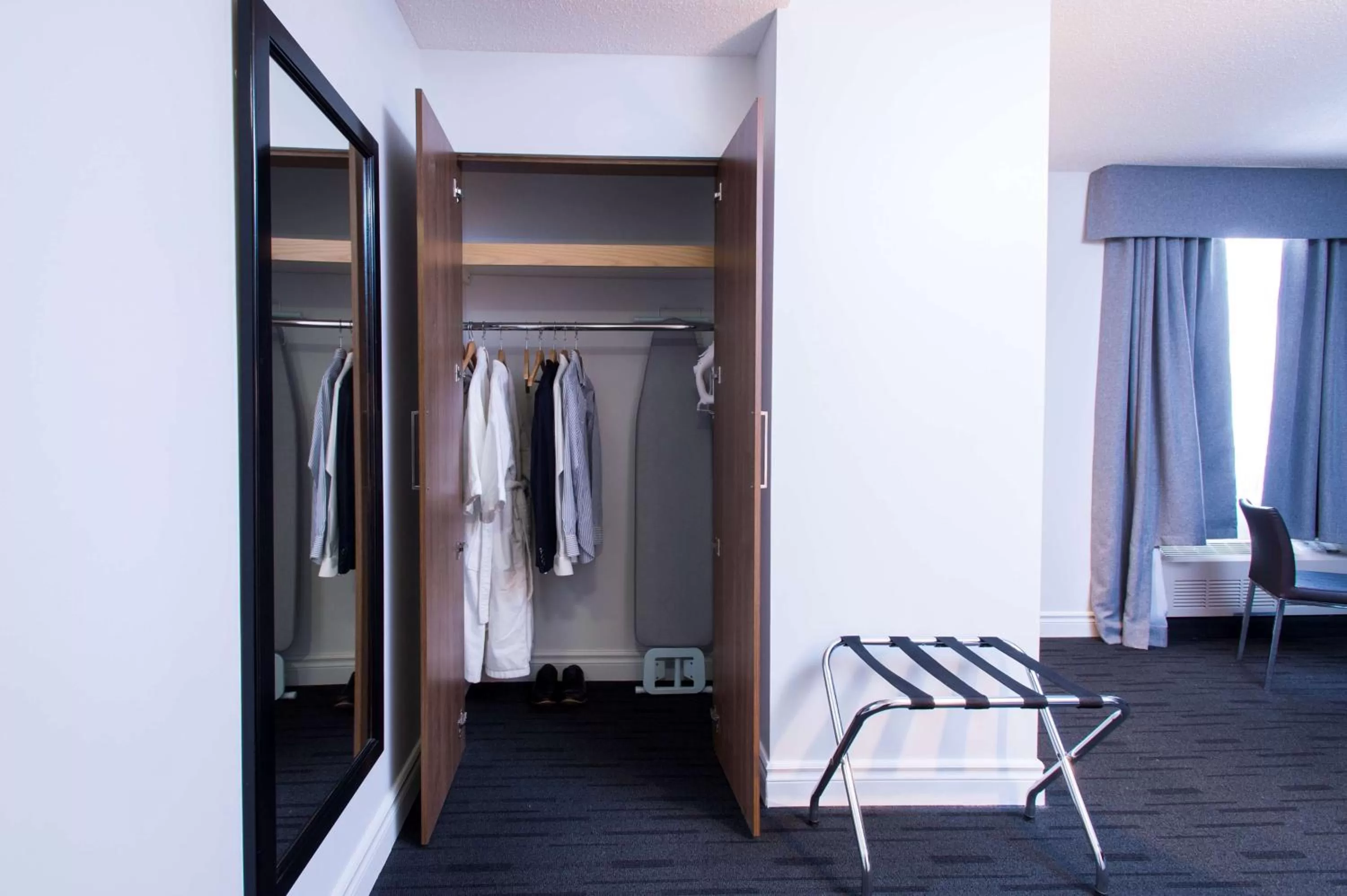 Photo of the whole room in Hôtel Albert par G5