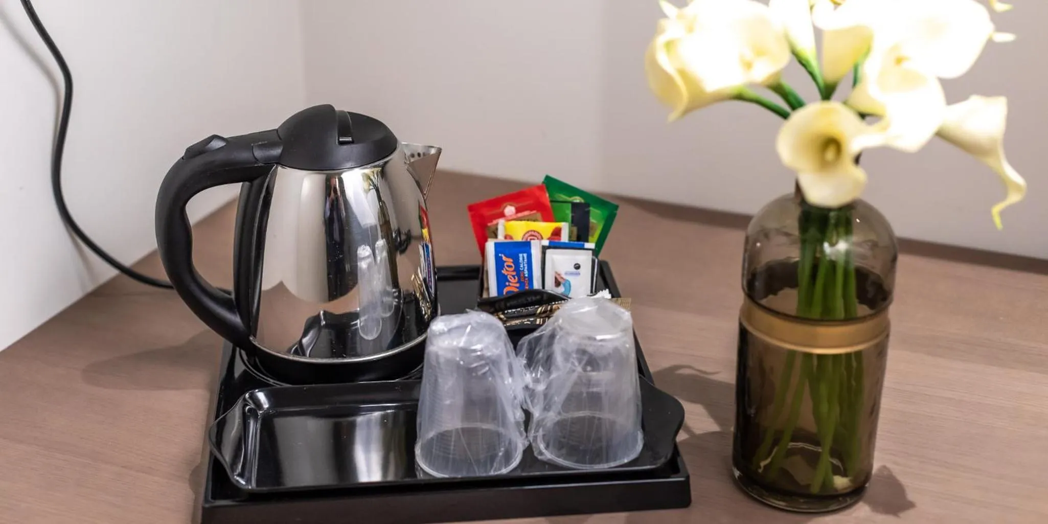 Coffee/tea facilities in Hotel The Cube
