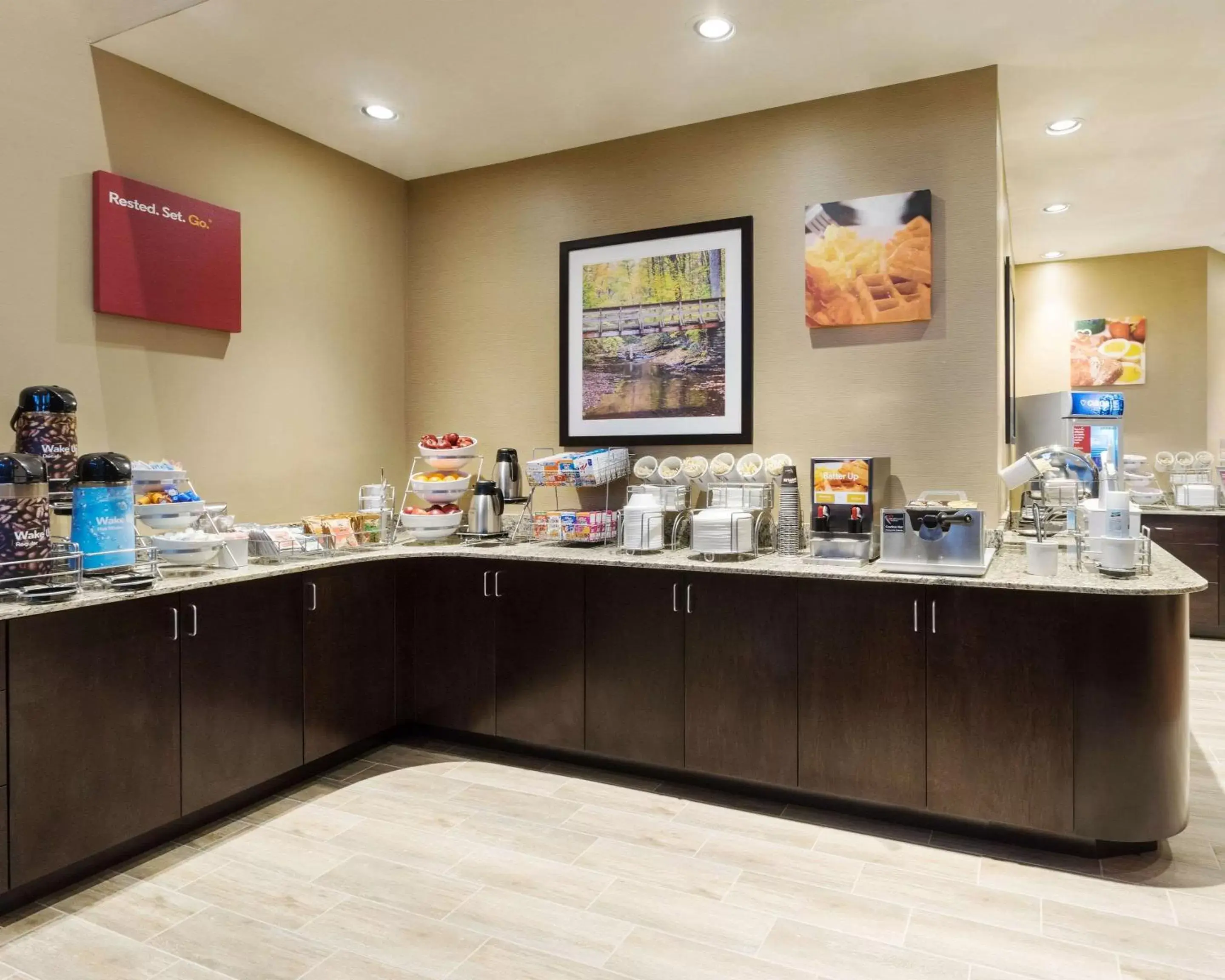 Breakfast, Restaurant/Places to Eat in Comfort Suites DuBois