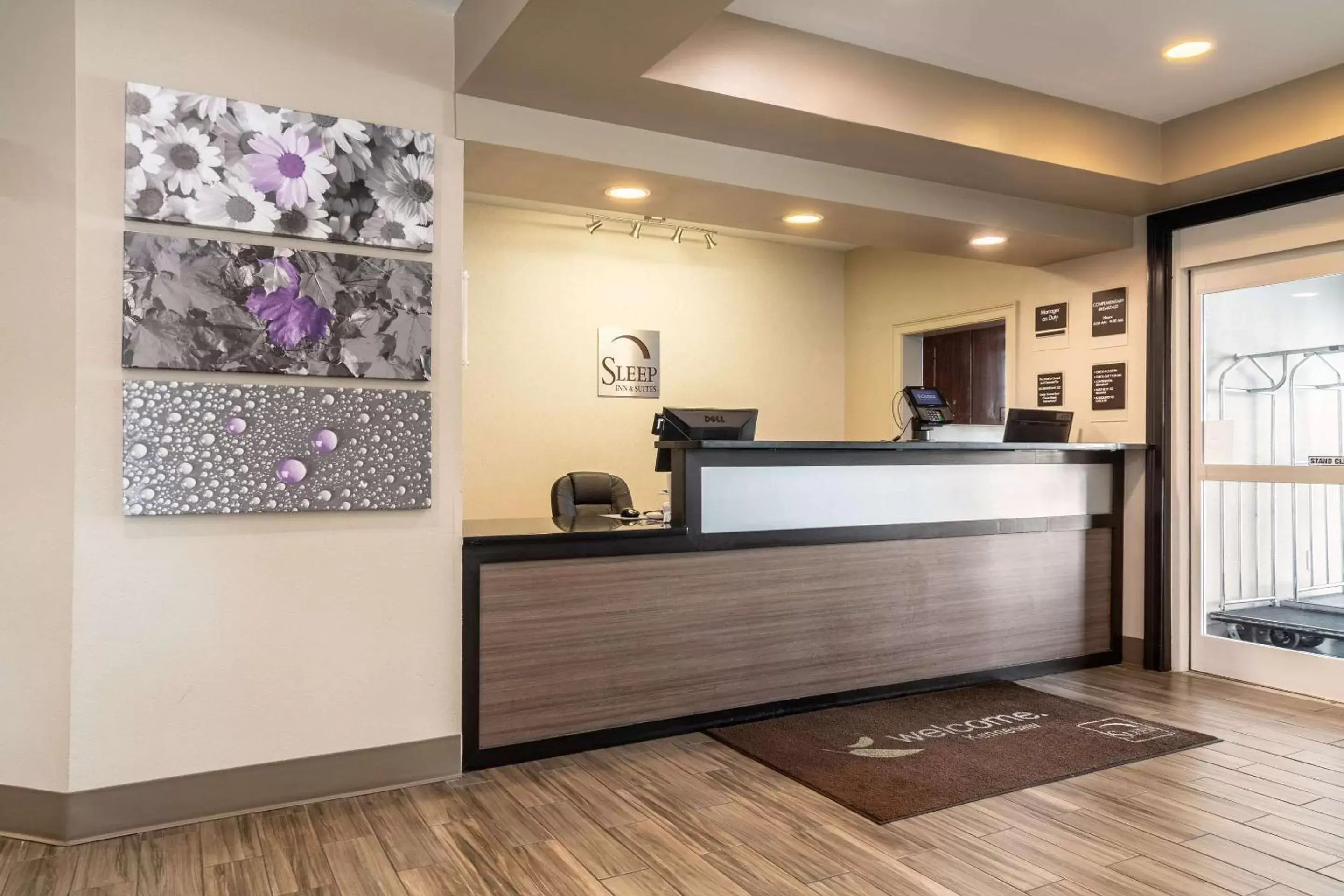 Lobby or reception, Lobby/Reception in Sleep Inn & Suites at Kennesaw State University