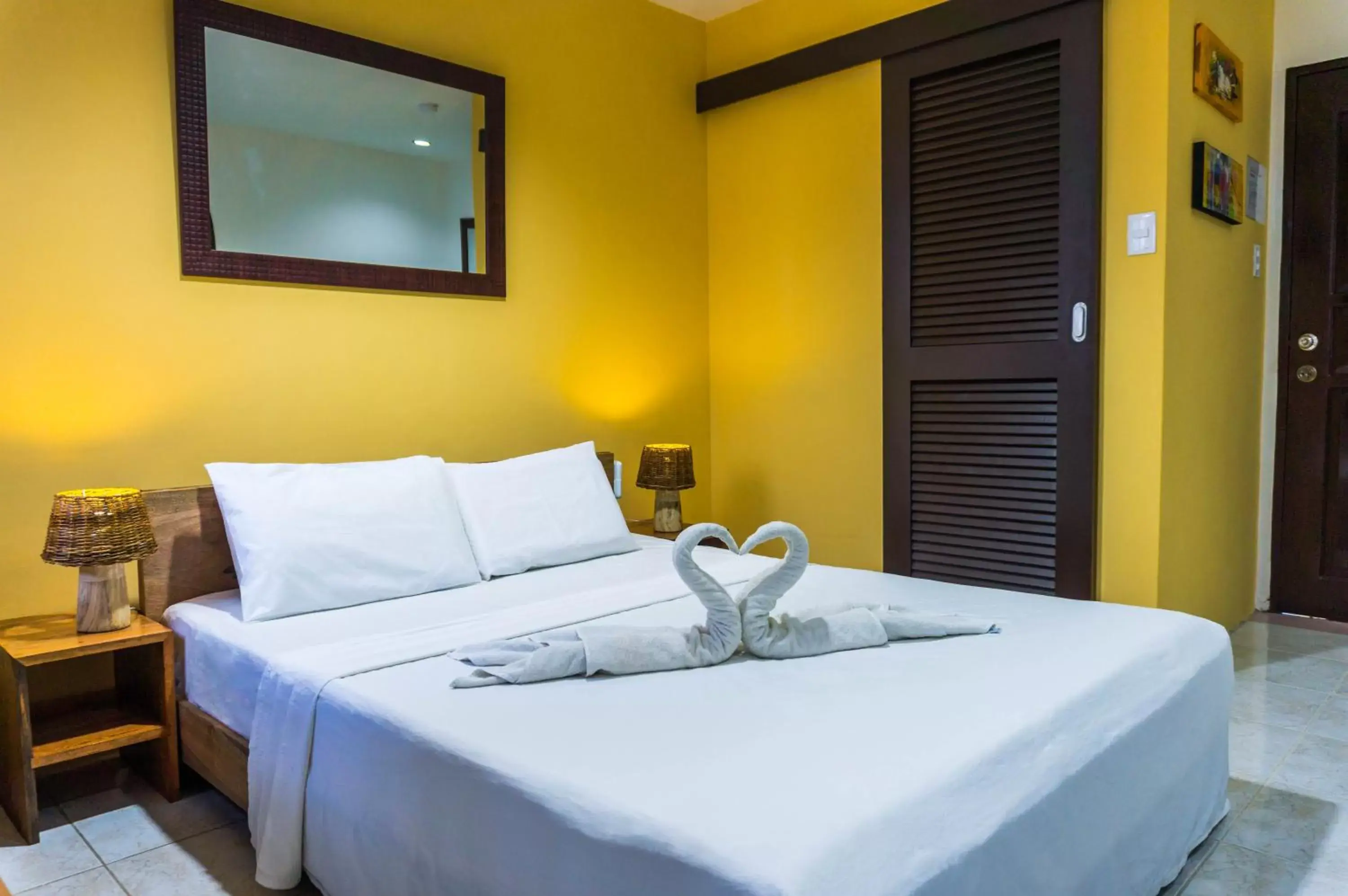 View (from property/room), Bed in Bulskamp Inn View (from property/room), Bed in Bulskamp Inn