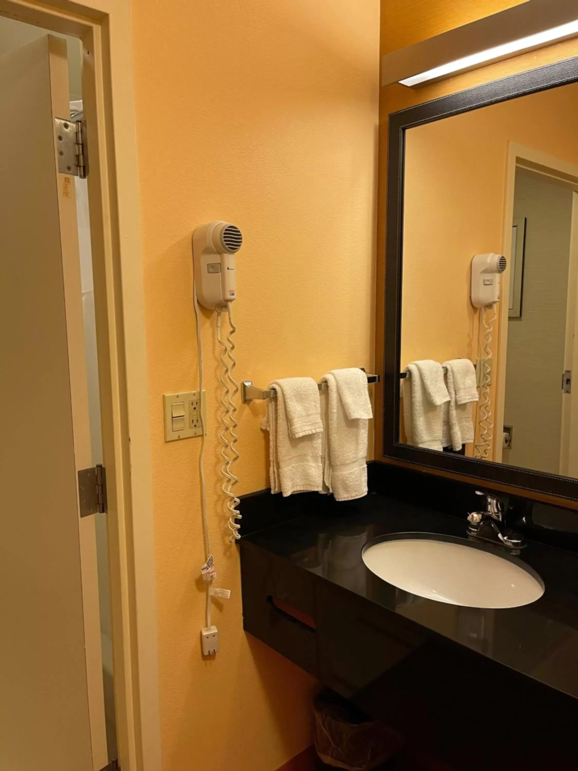 Bathroom in Baymont by Wyndham Chambersburg