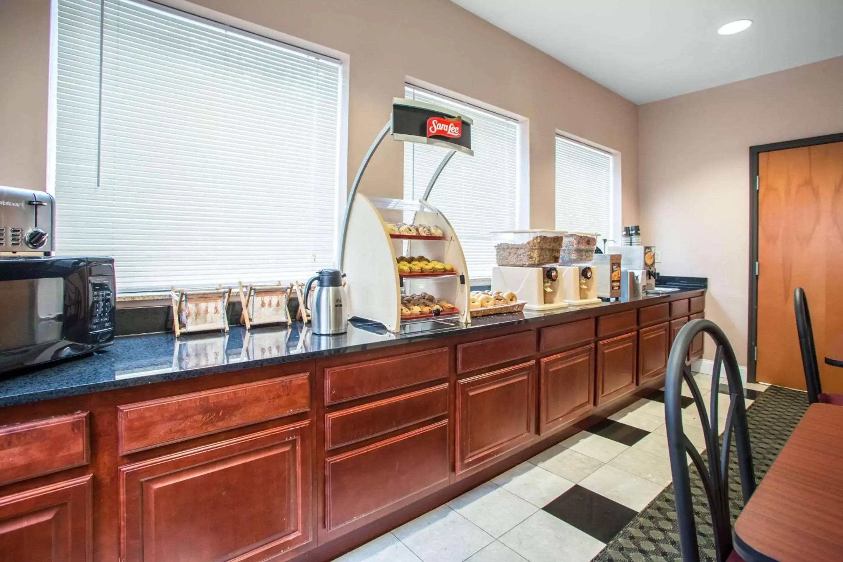 Restaurant/places to eat in Econo Lodge Harrisburg - Hershey