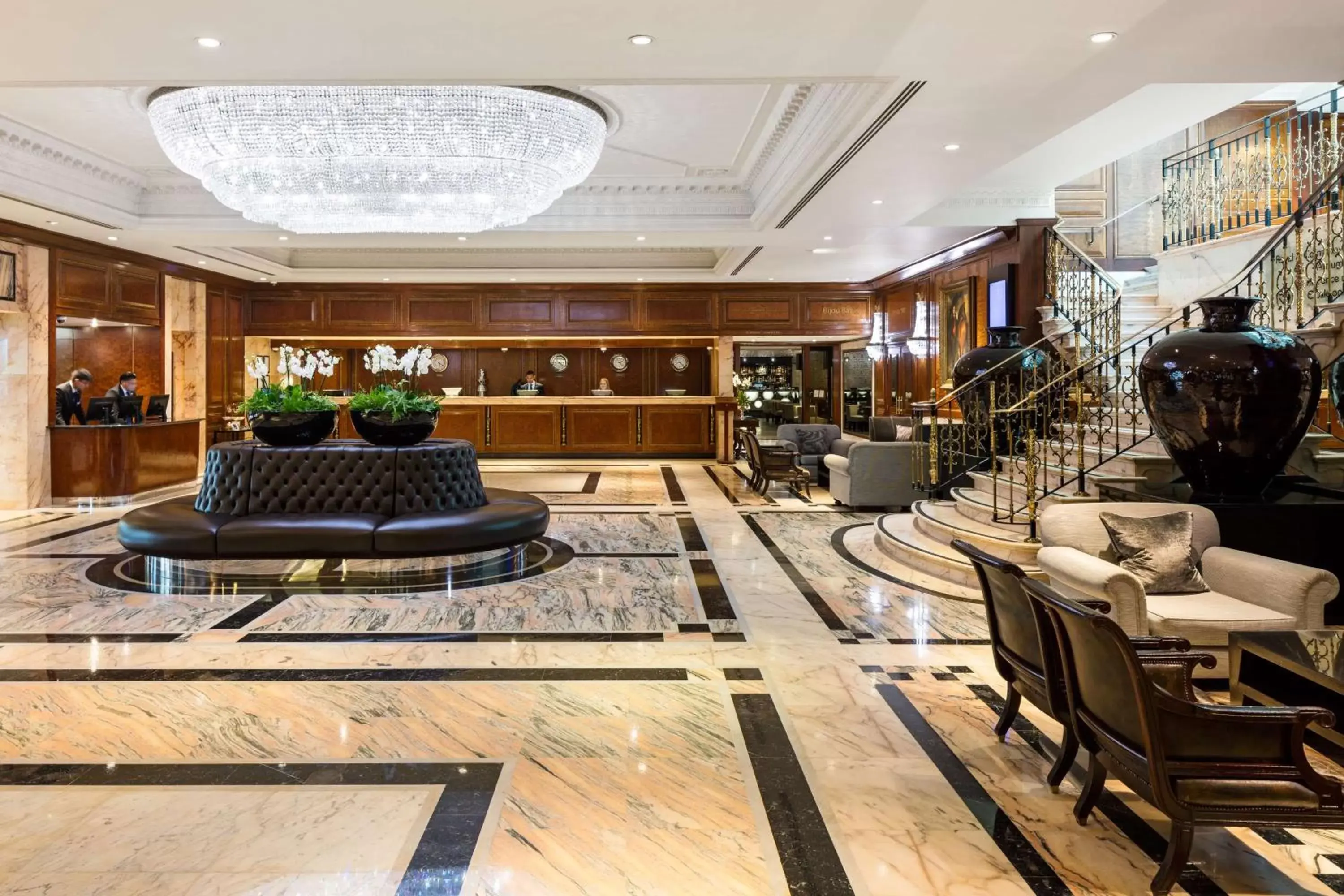 Lobby or reception in Radisson Blu Edwardian Heathrow Hotel, London