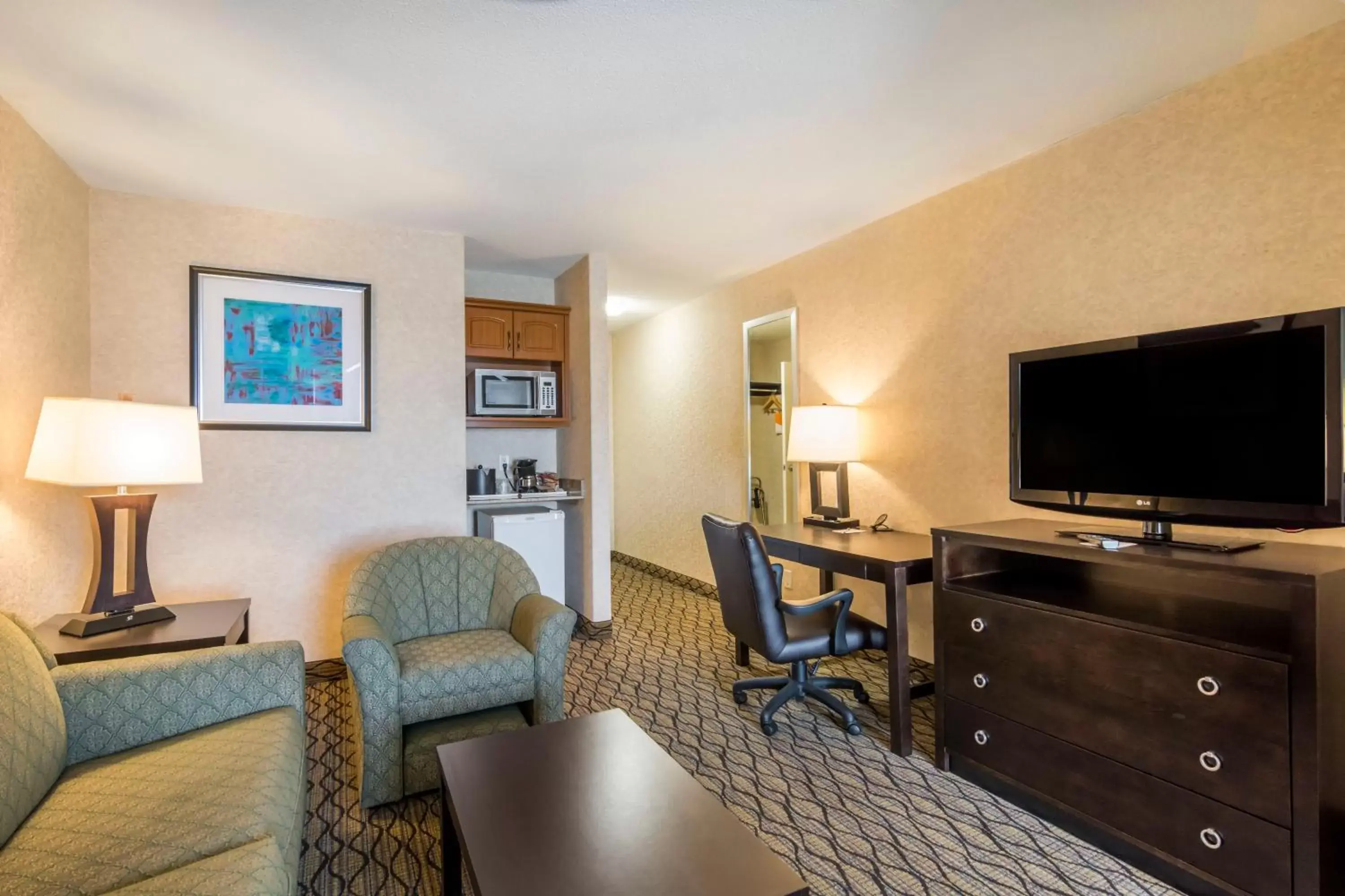 TV/Entertainment Center in Clarion Hotel & Conference Center Sherwood Park