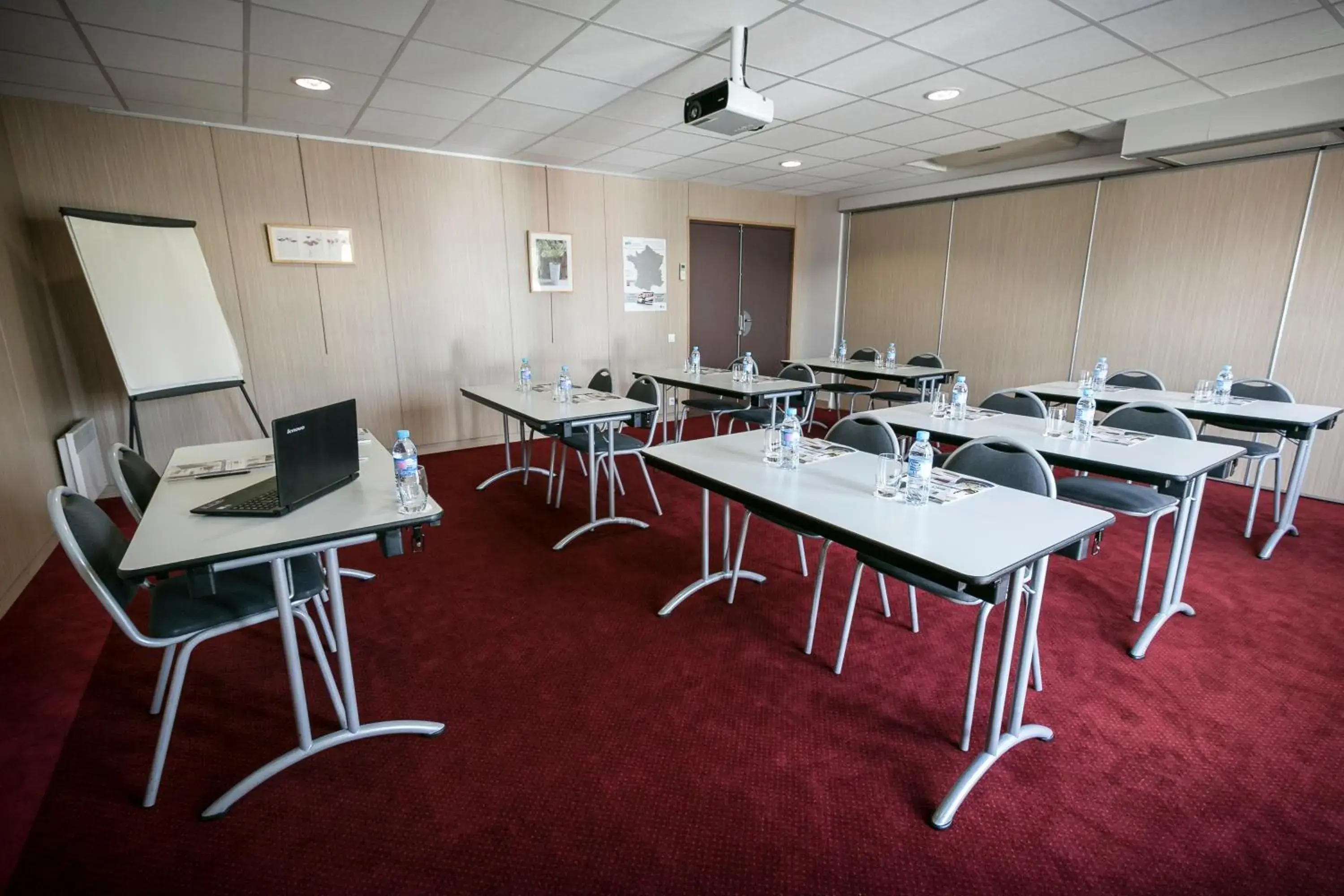 Meeting/conference room, Business Area/Conference Room in Brit Hotel Rennes Le Castel